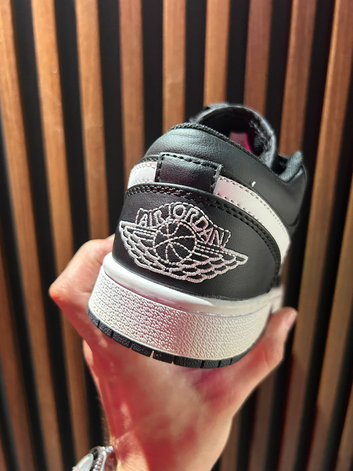 TENIS NIKE AIR JORDAN 1 LOW IRON GREY SUMMIT WHITE