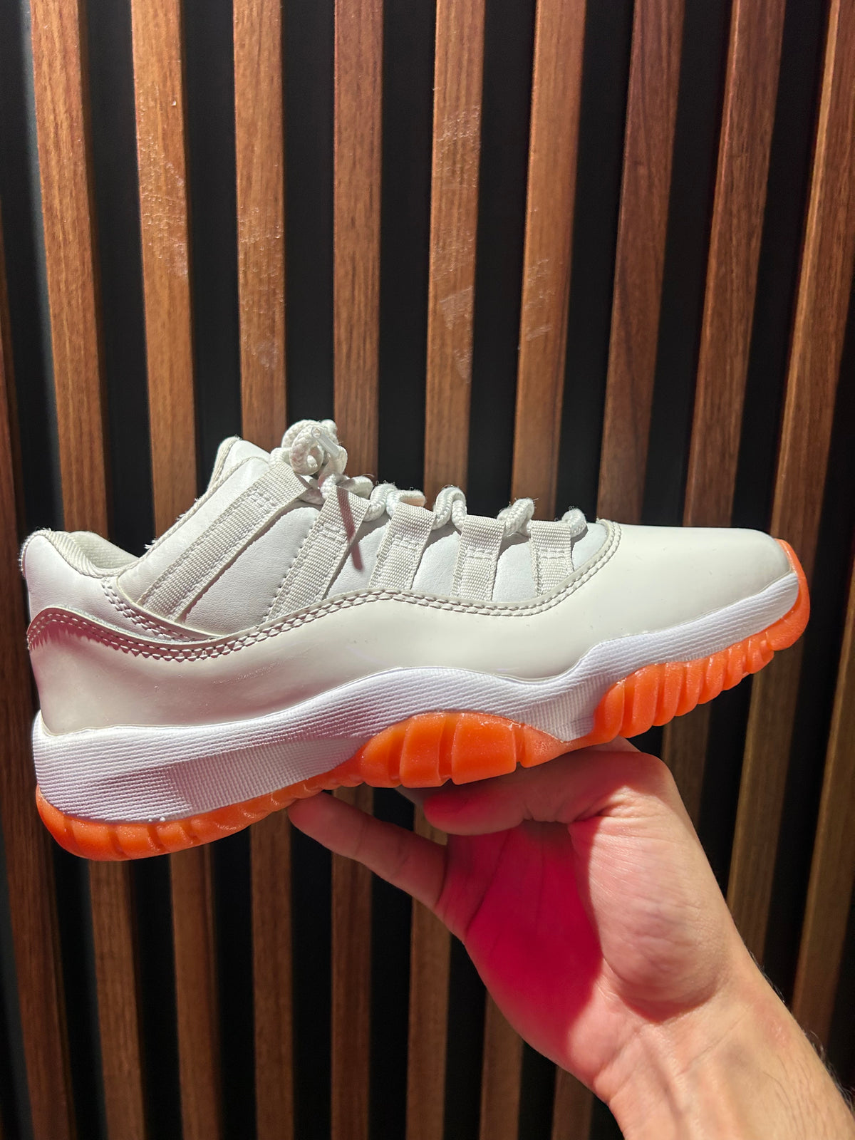 TENIS AIR JORDAN 11 RETRO LOW BRIGHT CITRUS