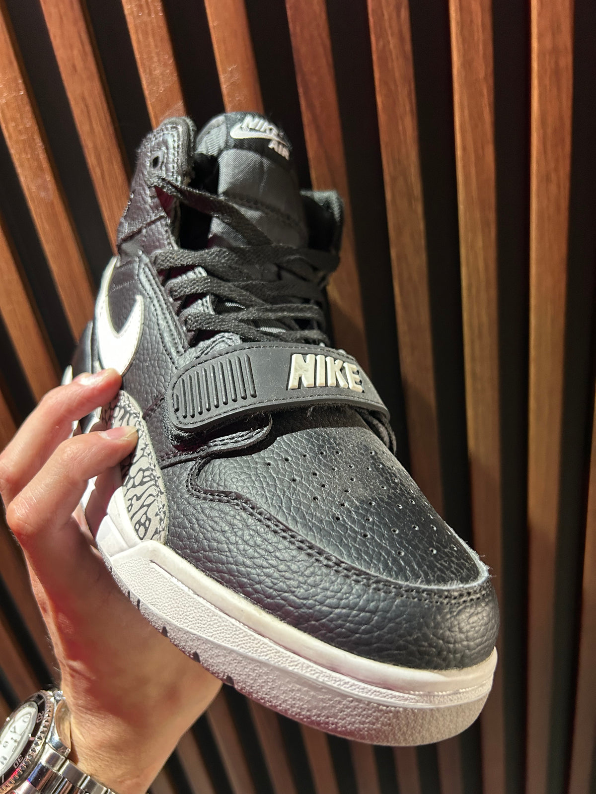 TENIS AIR JORDAN LEGACY 312