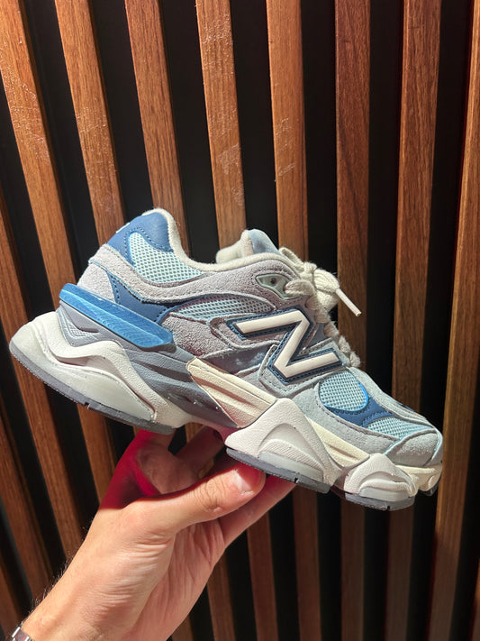 TENIS NEW BALANCE 9060