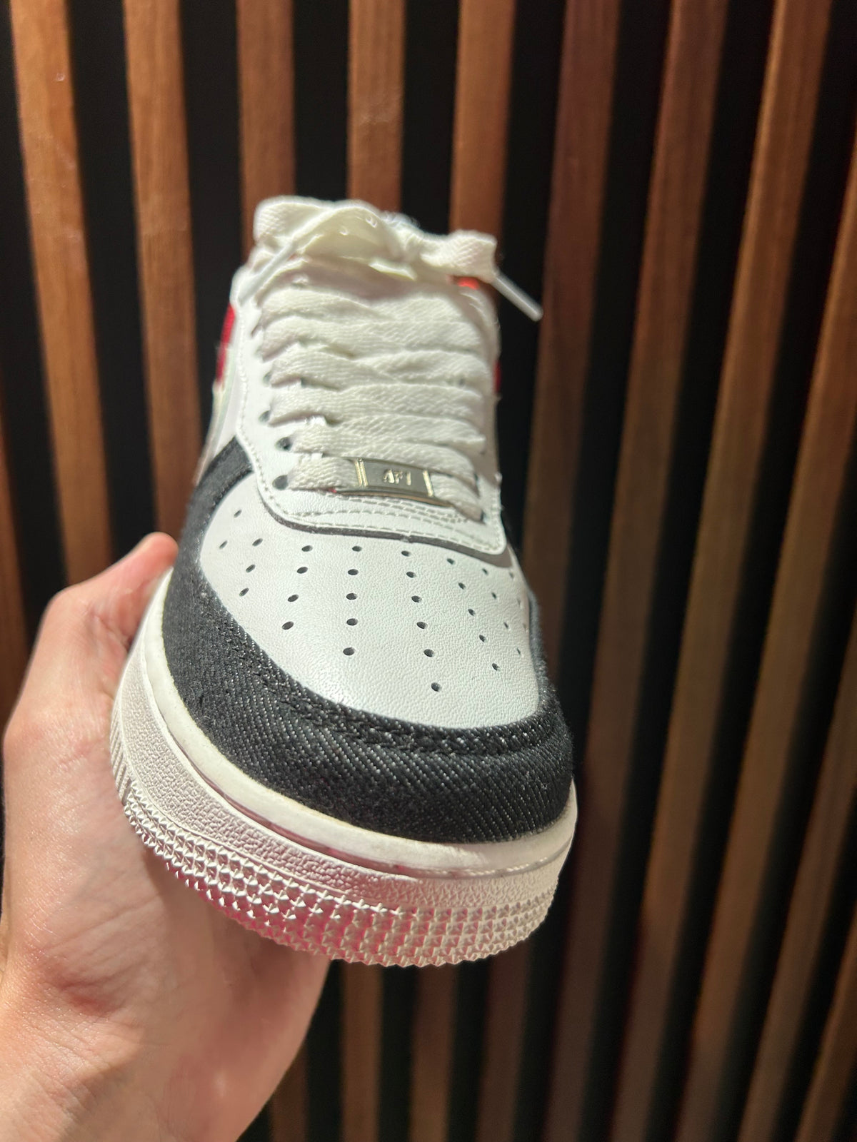 TENIS NIKE AIR FORCE 1 LV8 USA