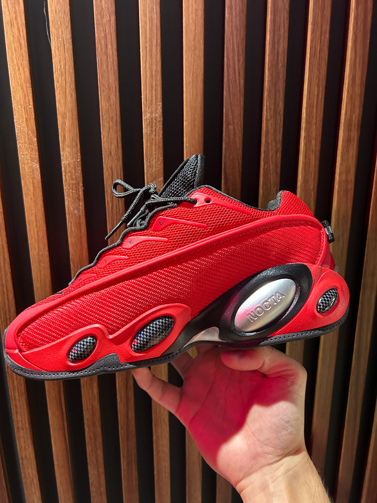 TENIS NIKE NOCTA GLIDE BRIGHT CRIMSON