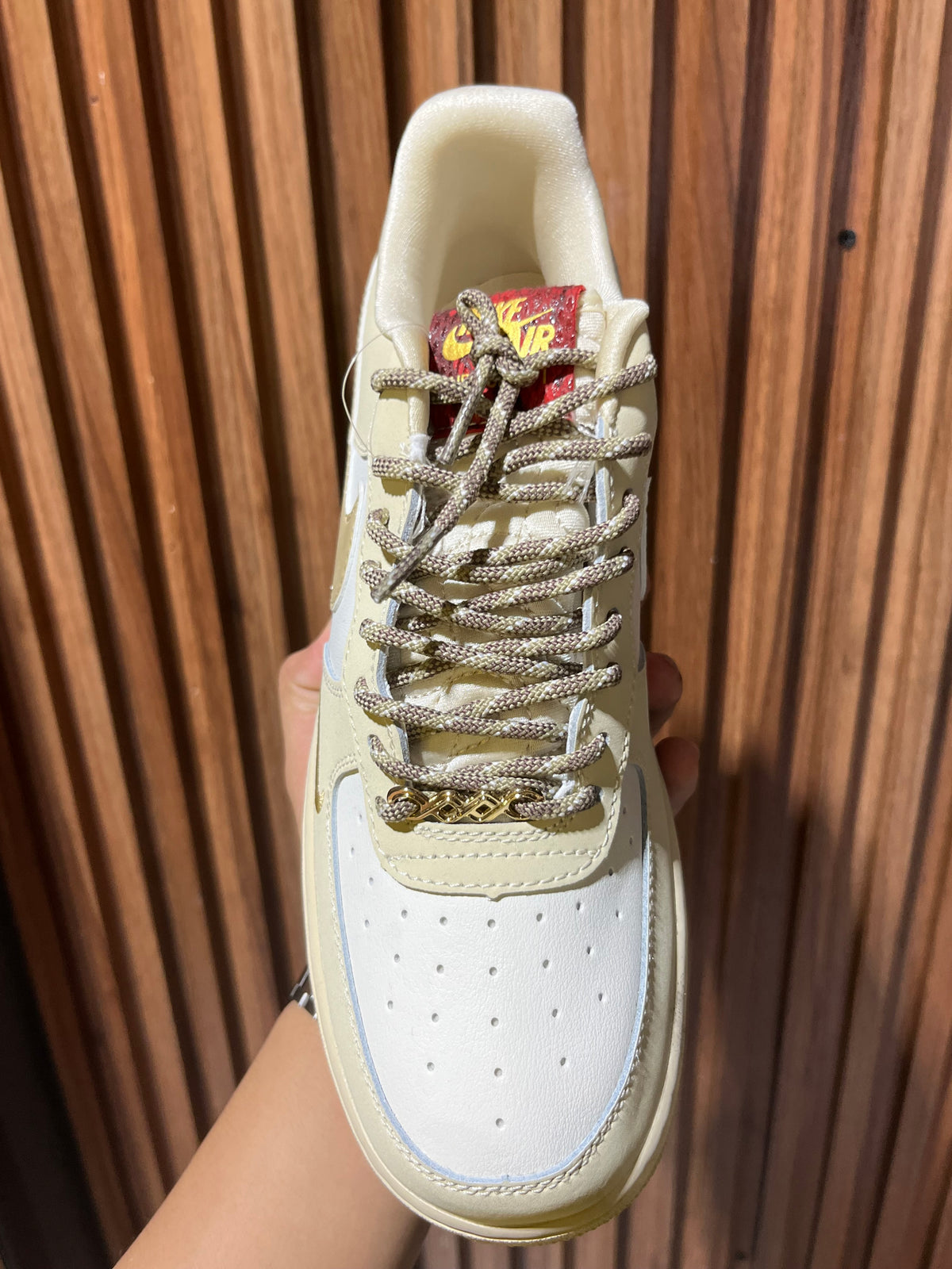 tenis Nike Air Force 1 '07 LX Year of the Snake