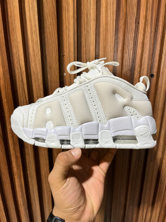Tenis Nike air more uptempo Low triple white
