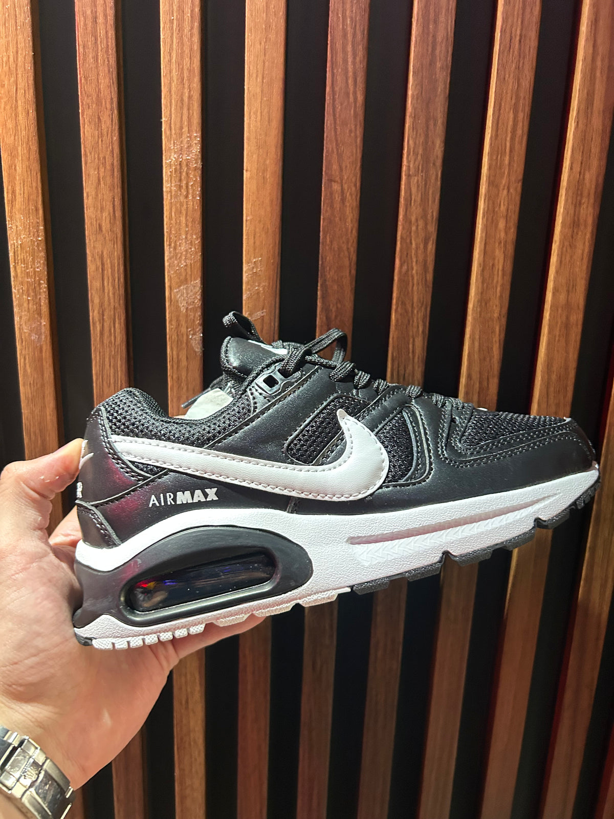 TENIS NIKE AIR MAX COMMAND