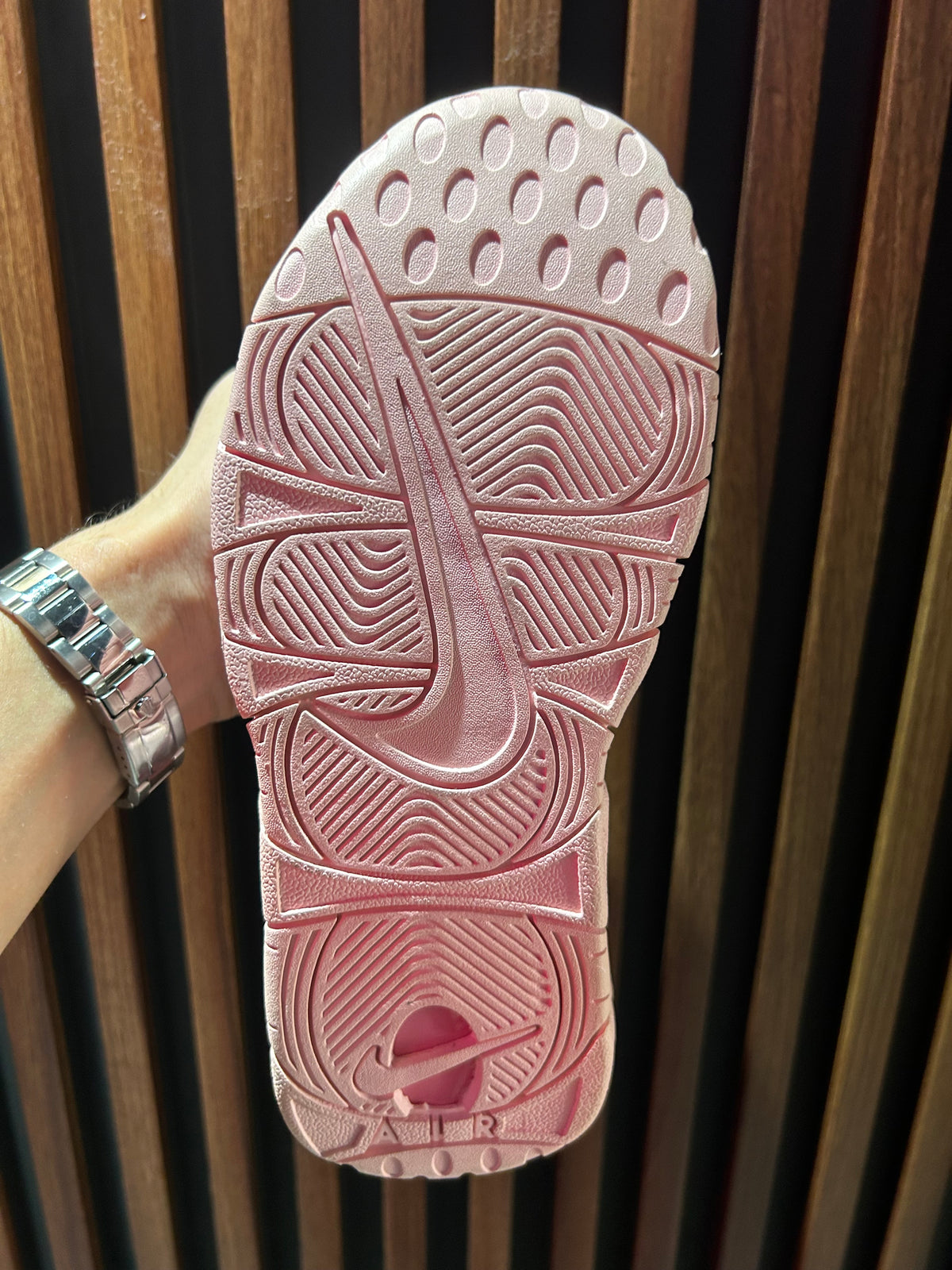 TENIS NIKE AIR MORE UPTEMPO PINK FOAM