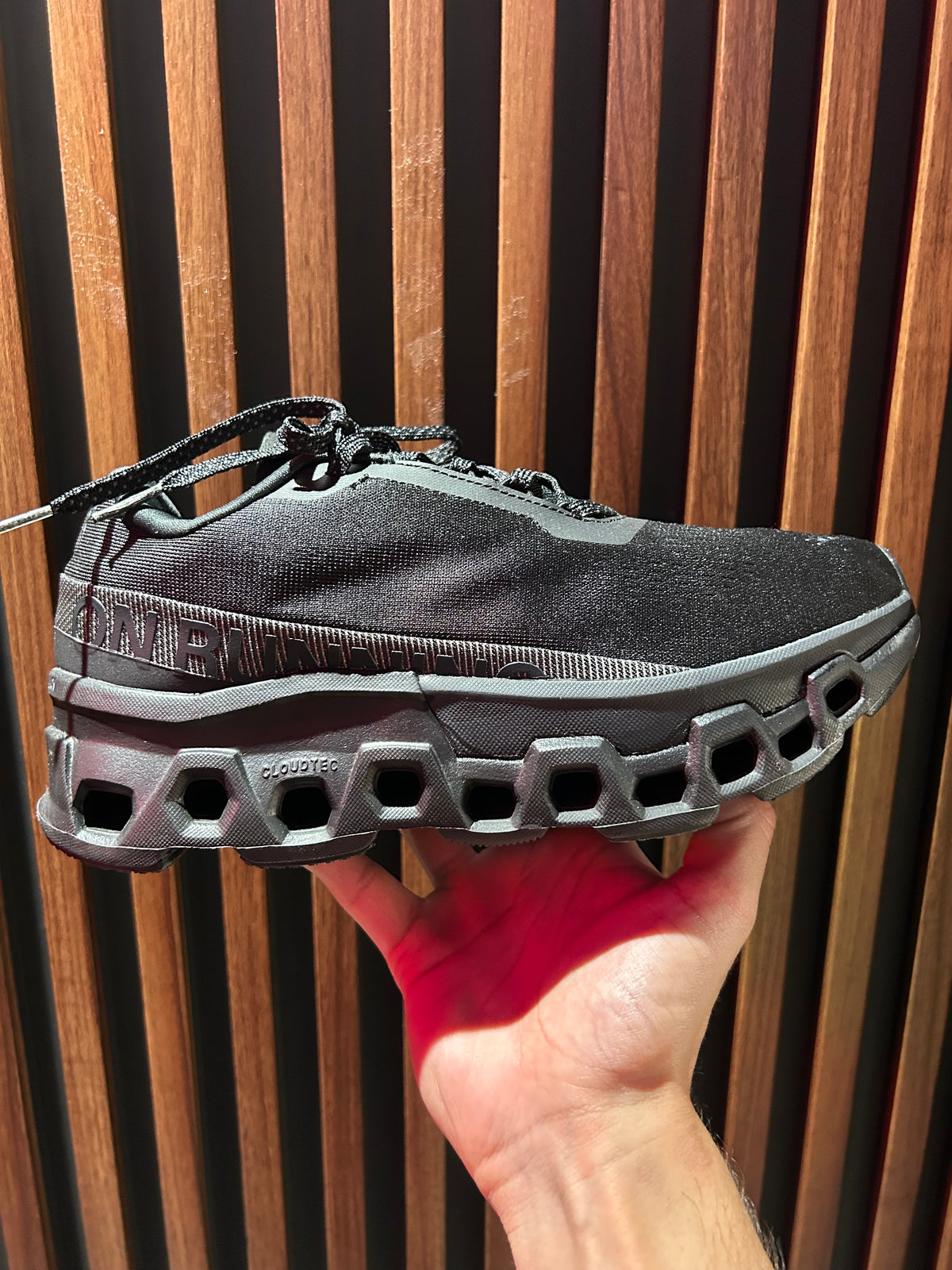 TENIS CLOUDMONSTER LUMOS