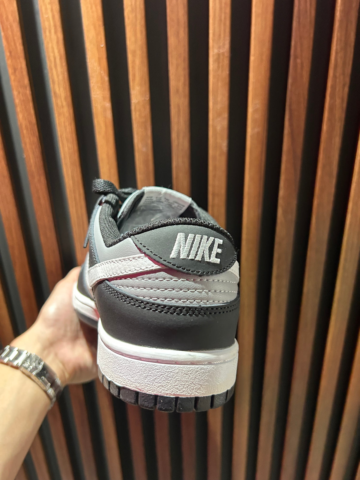 TENIS NIKE DUNK LOW NEXT NATURE IRON GREY LIGHTNING