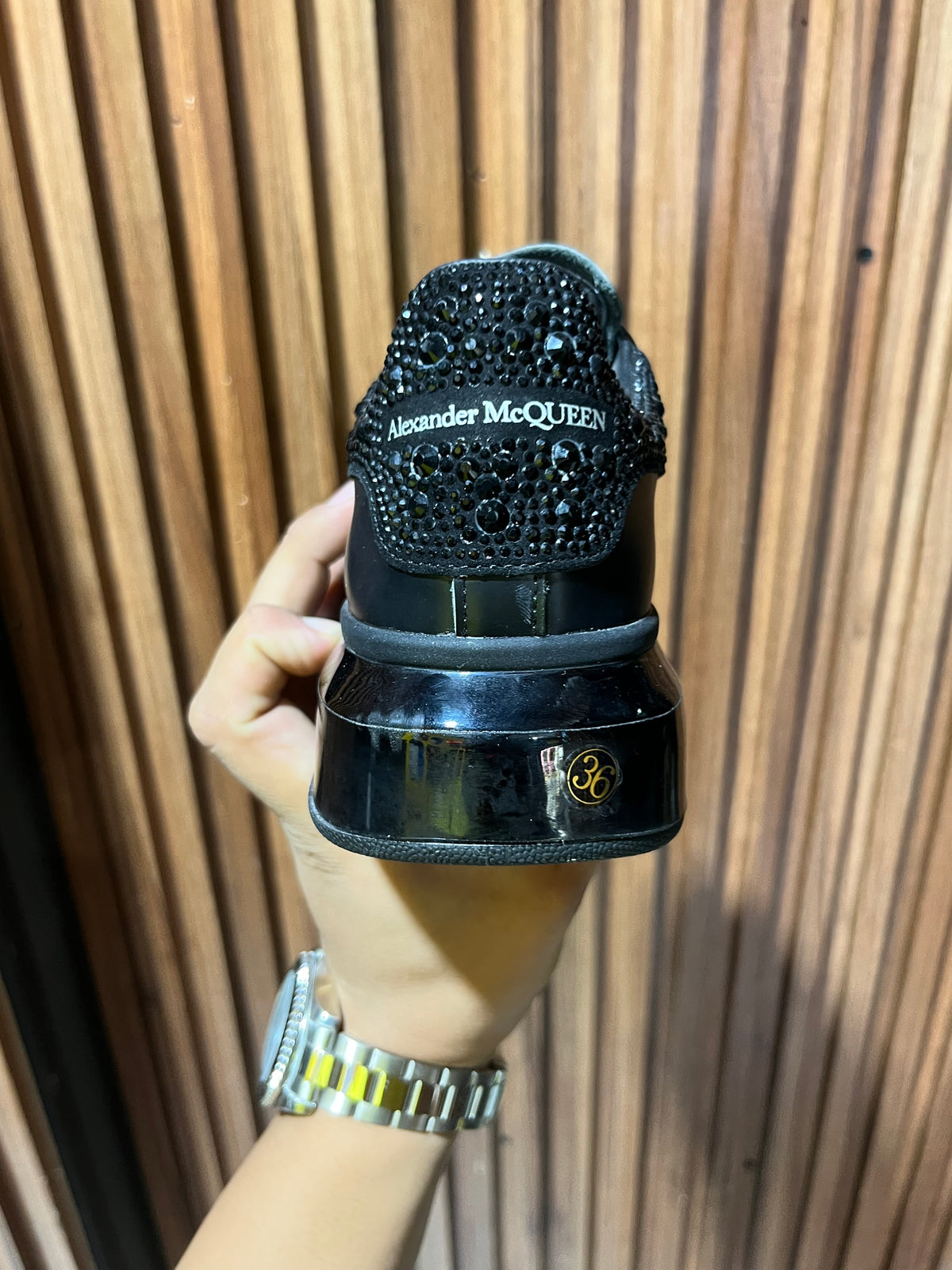 Tenis Alexander McQueen Oversized Black Crystals
