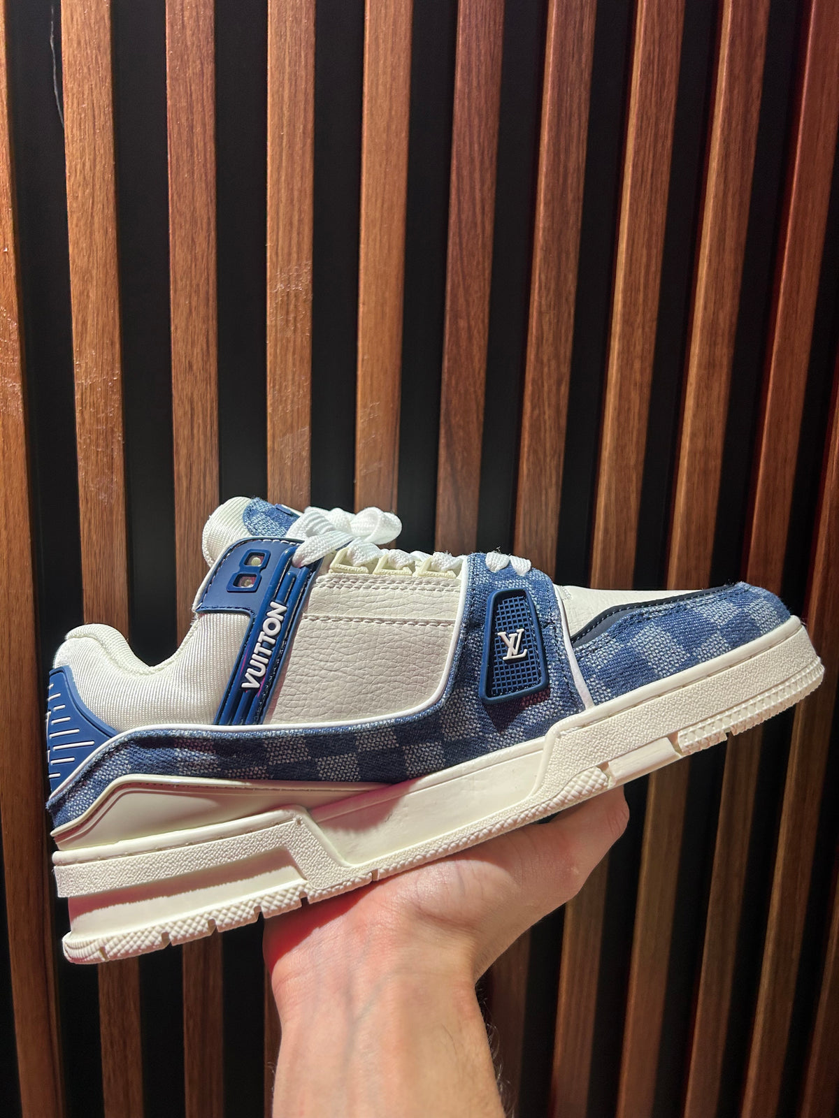 TENIS LOUIS VUITTON TRAINER