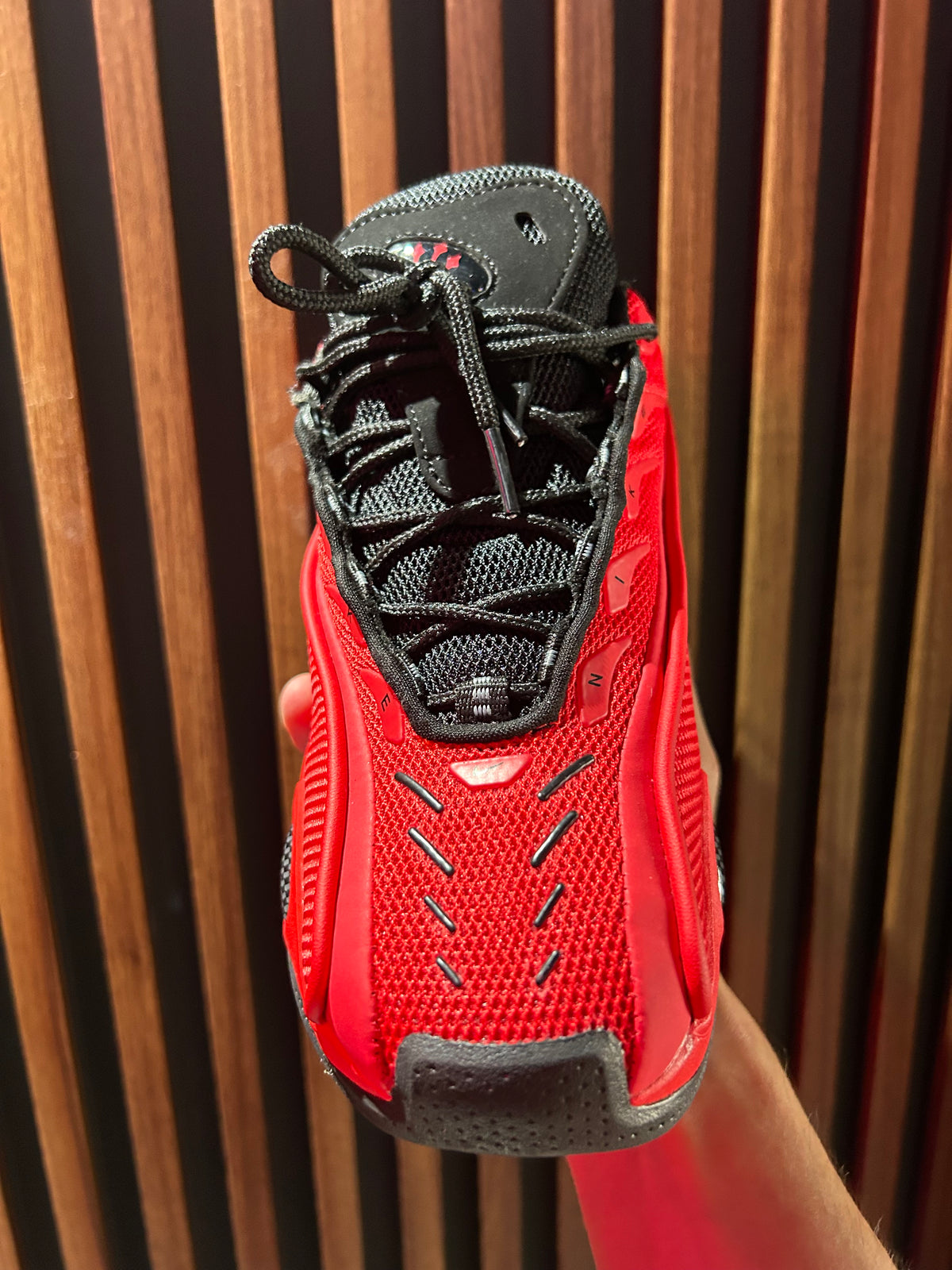 TENIS NIKE NOCTA GLIDE BRIGHT CRIMSON