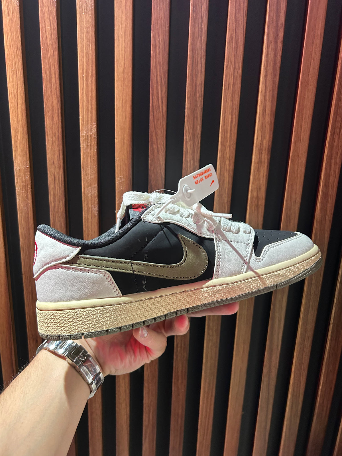 TENIS NIKE AIR JORDAN 1 LOW X TRAVIS SCOTT MEDIUM OLIVE