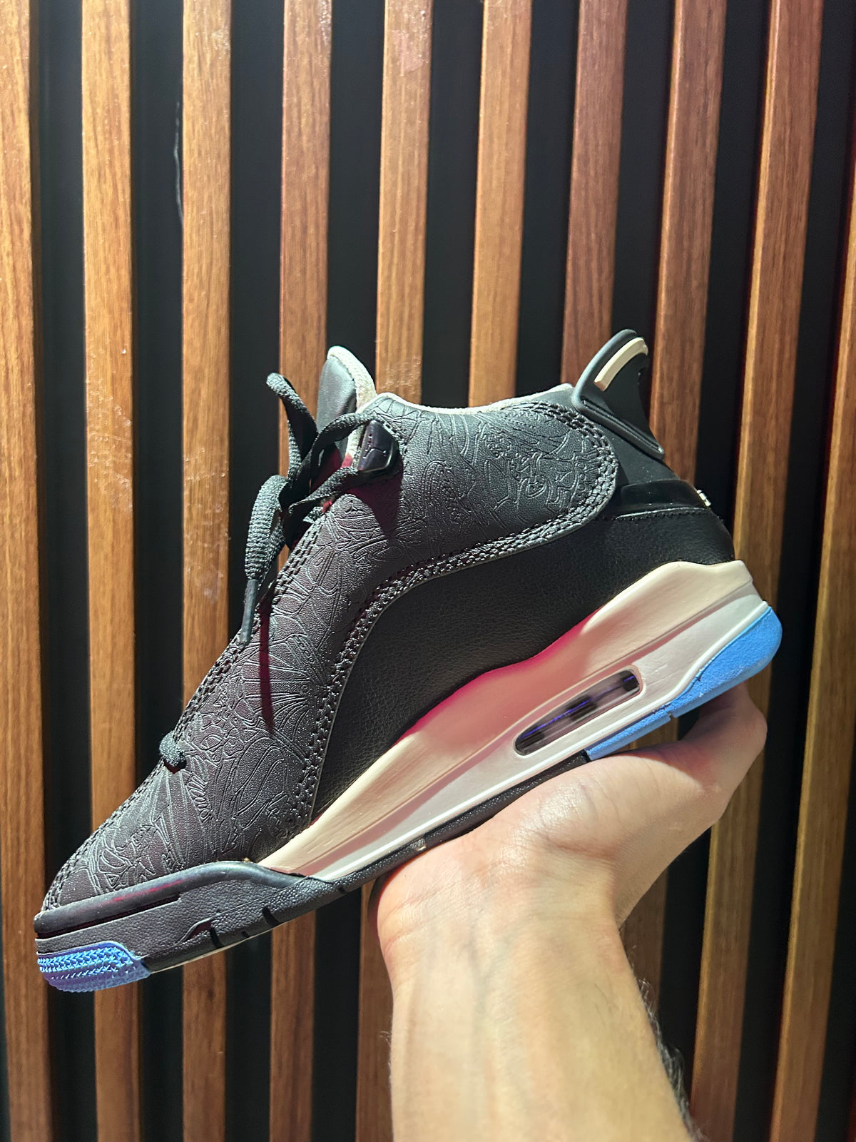 TENIS AIR JORDAN DUB ZERO