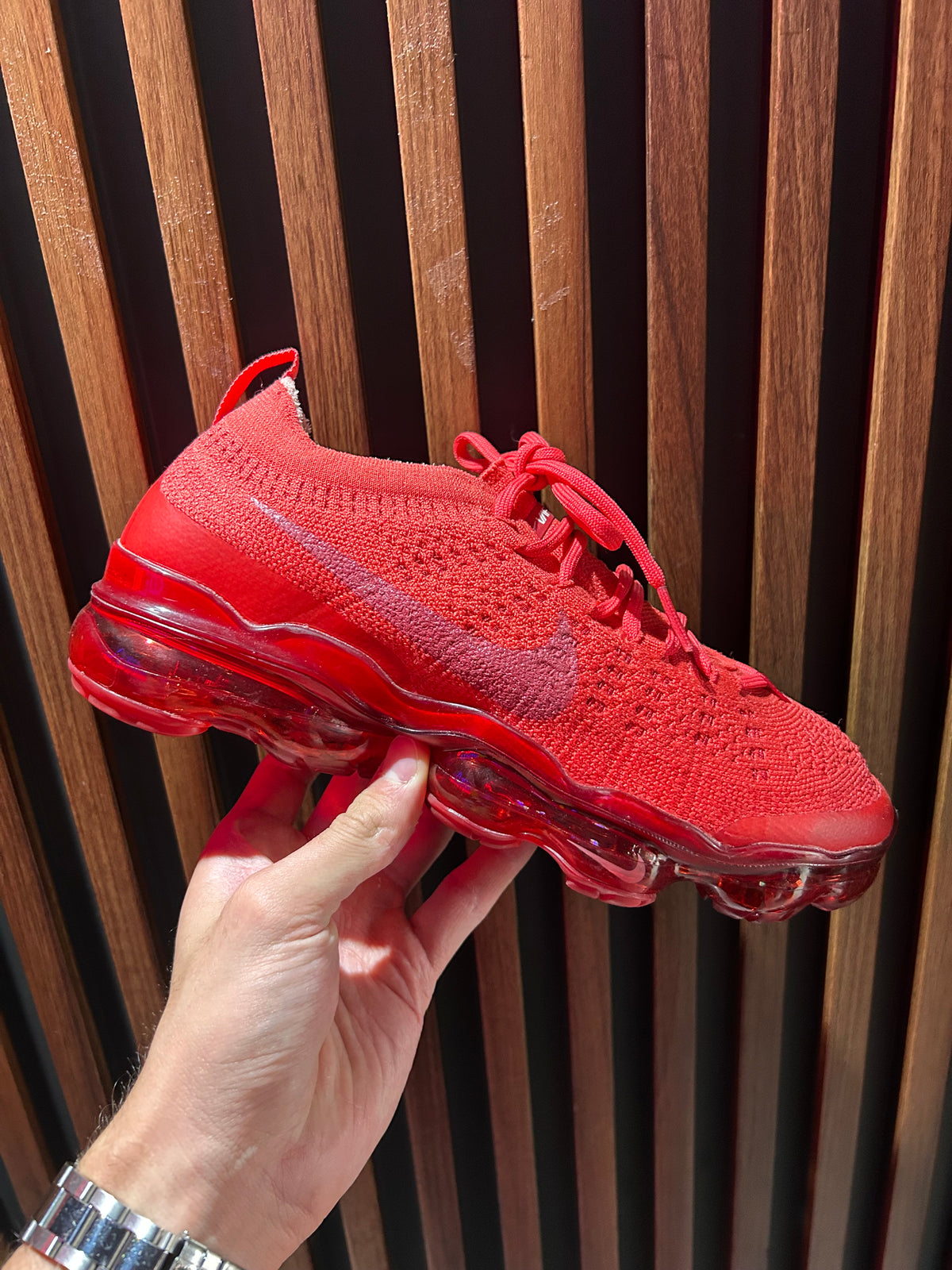 TENIS NIKE AIR VAPORMAX 2023 FLYKNIT TRACK RED