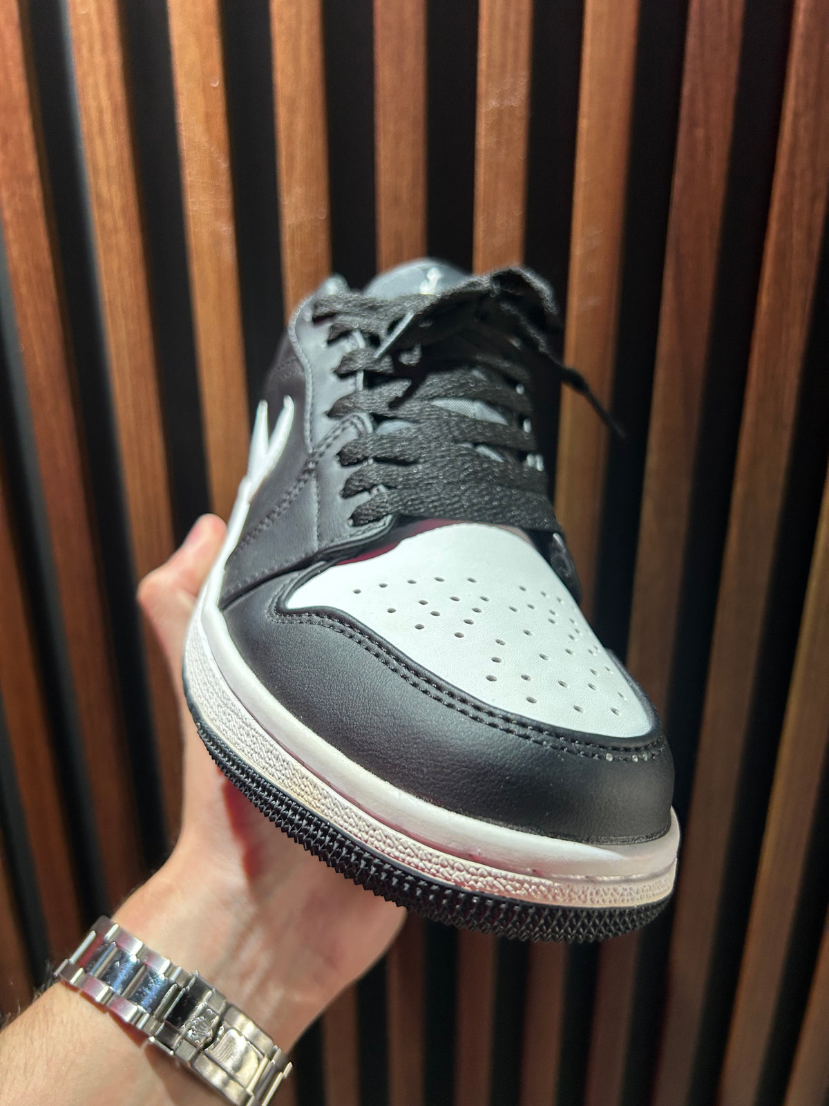TENIS NIKE AIR JORDAN 1 LOW IRON GREY SUMMIT WHITE