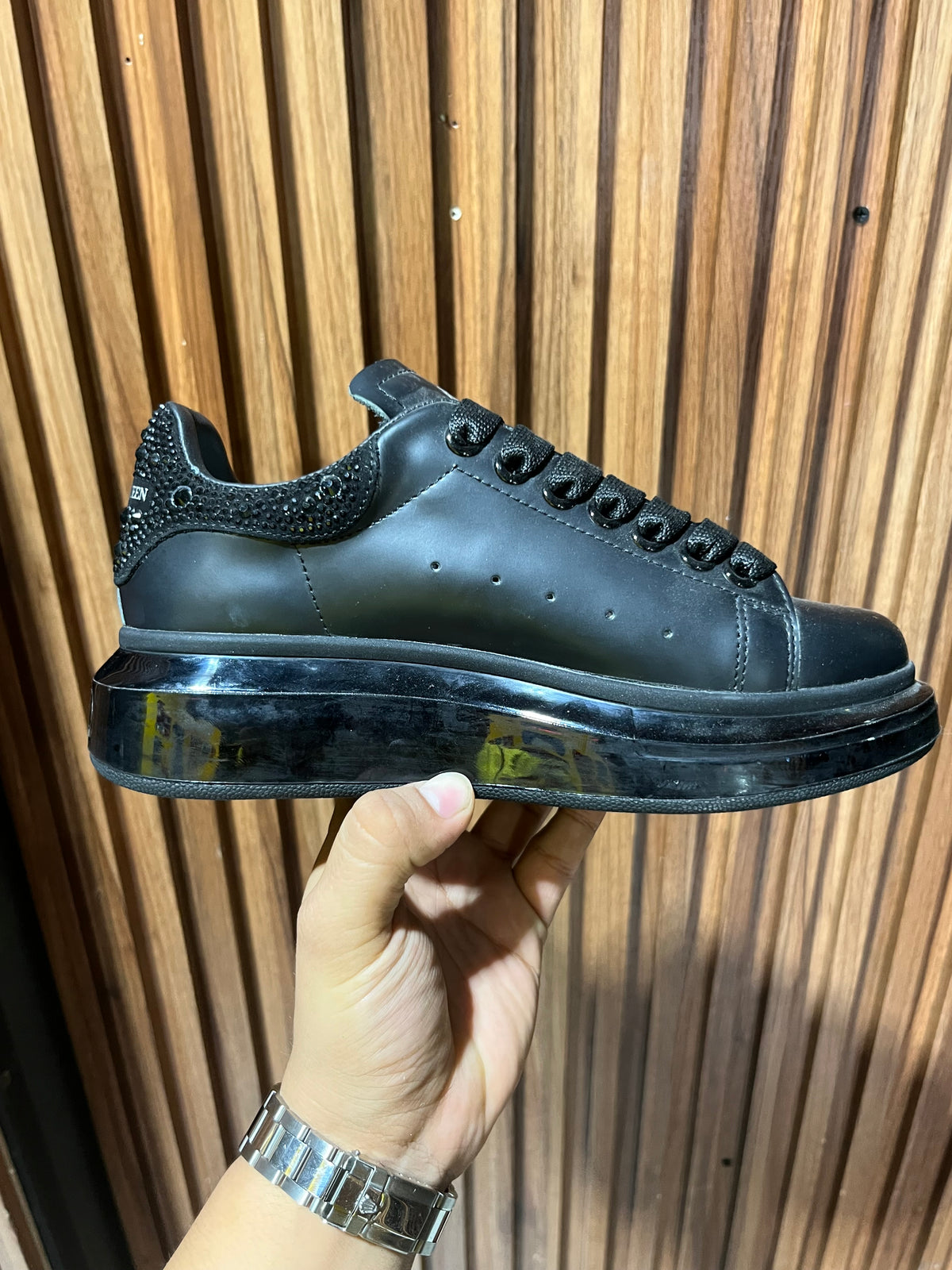 Tenis Alexander McQueen Oversized Black Crystals