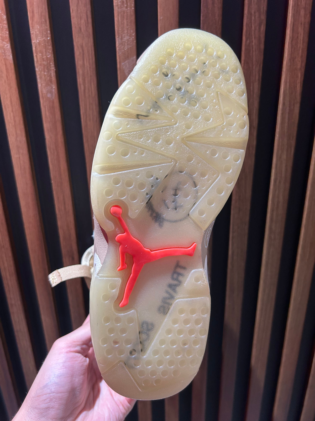 TENIS AIR JORDAN 6 RETRO SP X TRAVIS SCOTT BRITISH KHAKI
