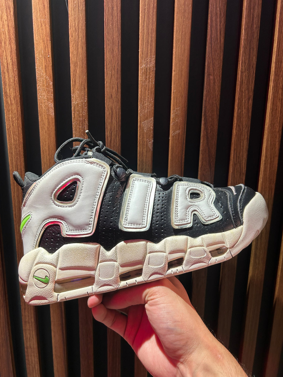 TENIS NIKE AIR MORE UPTEMPO
