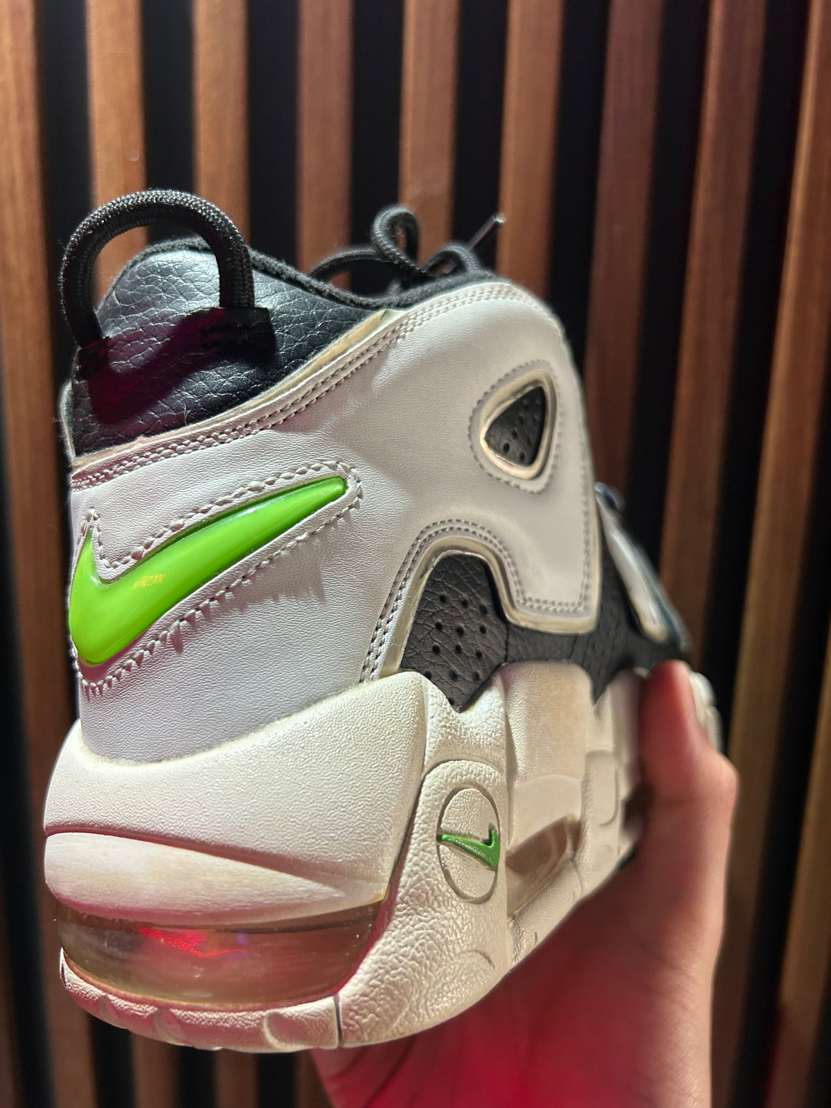 TENIS NIKE AIR MORE UPTEMPO