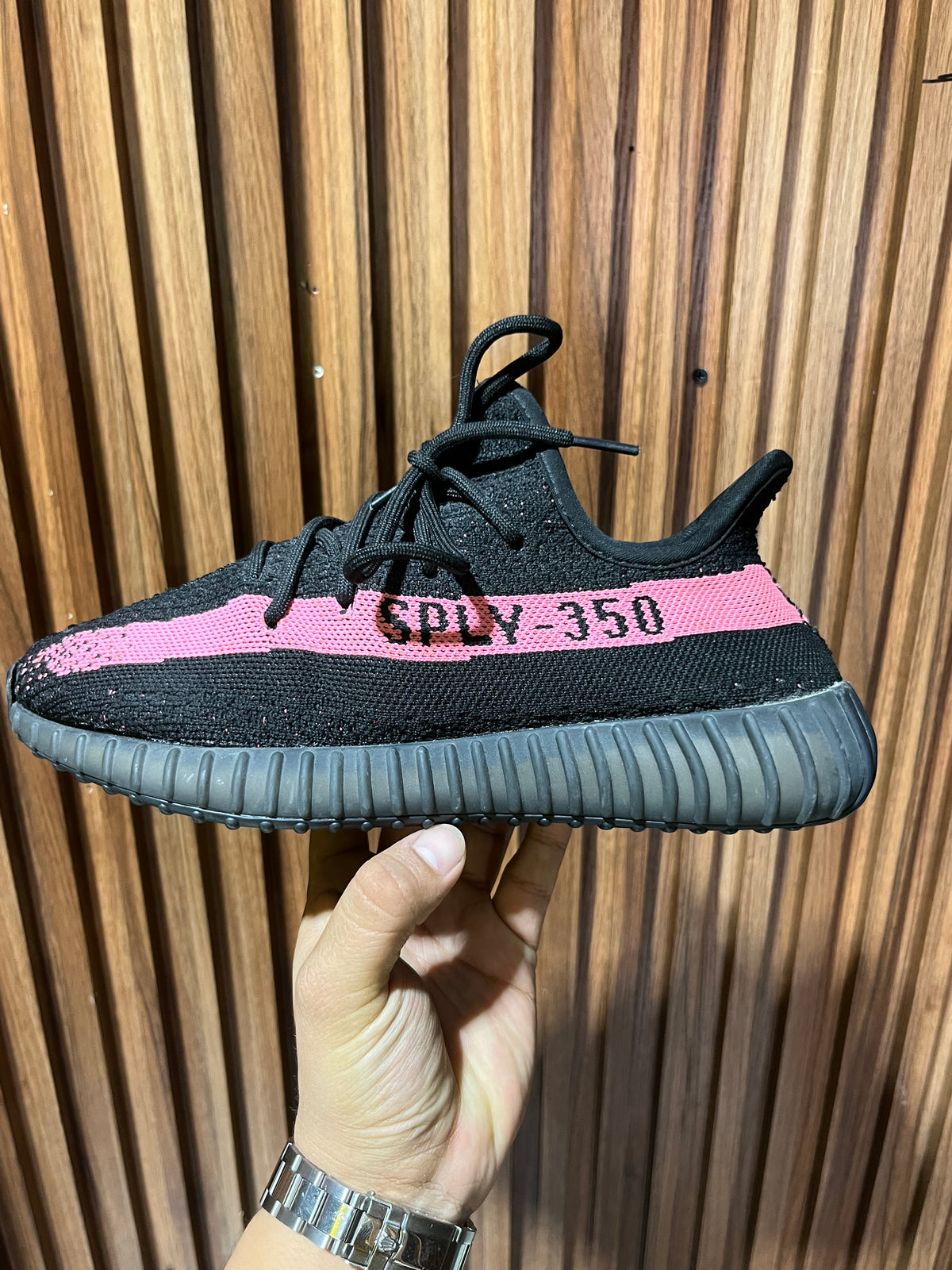 Tenis Adidas Yeezy Boost 350 V2 Core Black / Red