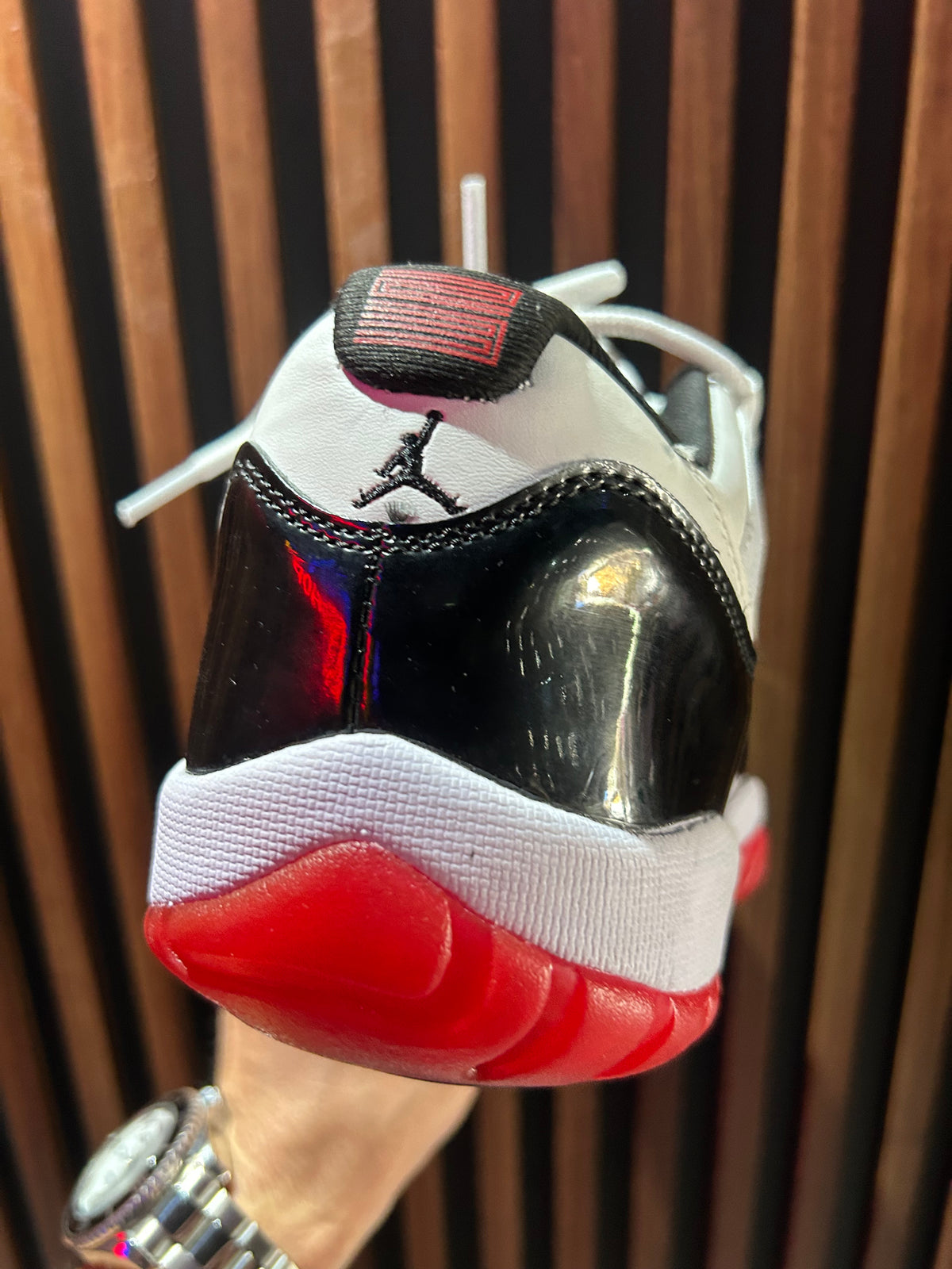 TENIS AIR JORDAN 11 RETRO LOW CONCORD BRED