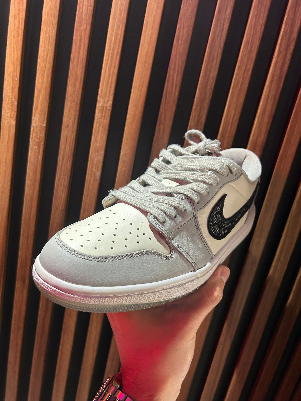 TENIS NIKE AIR JORDAN 1 RETRO LOW DIOR