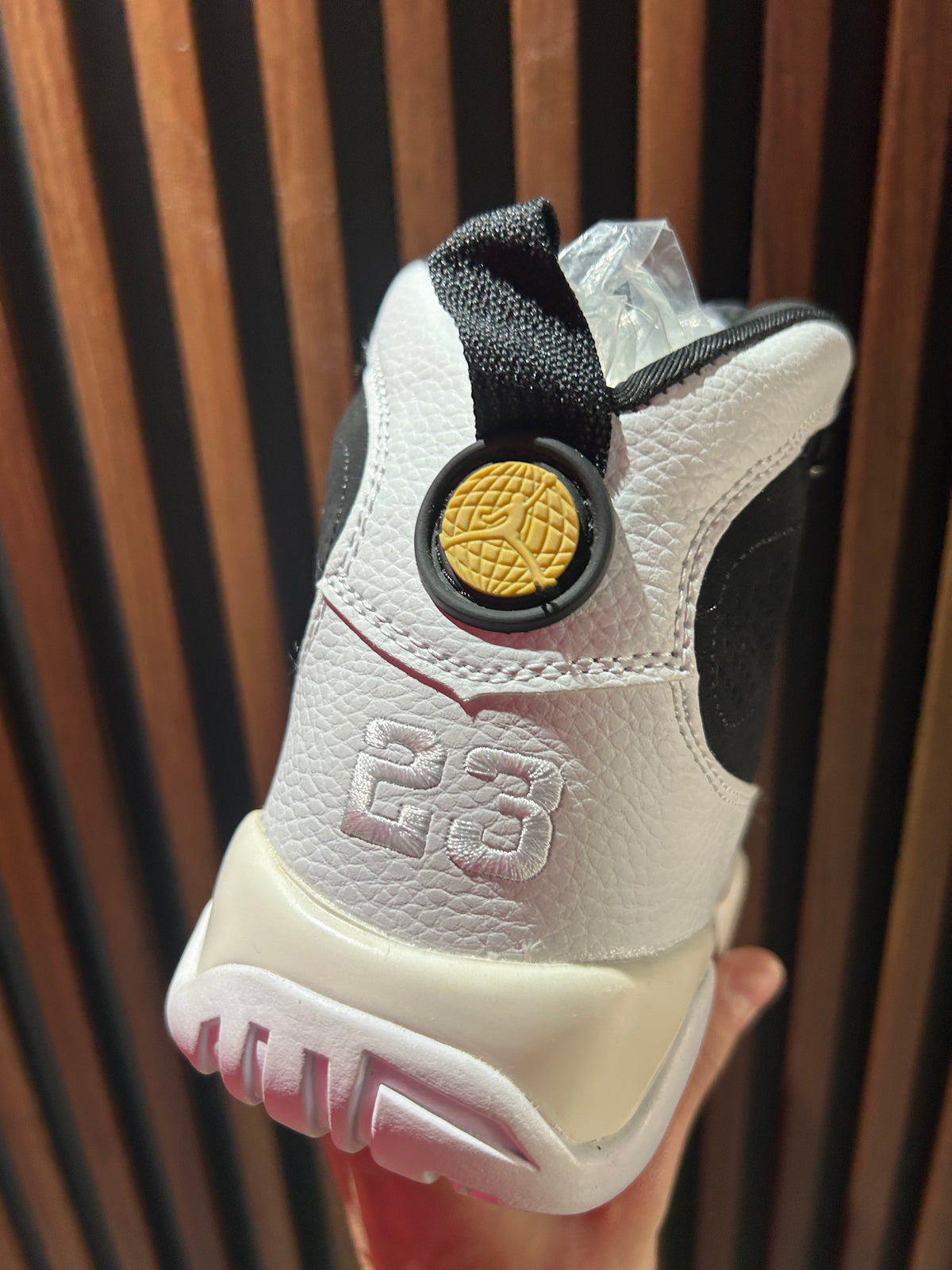 TENIS AIR JORDAN 9 RETRO CITY OF FLIGHT