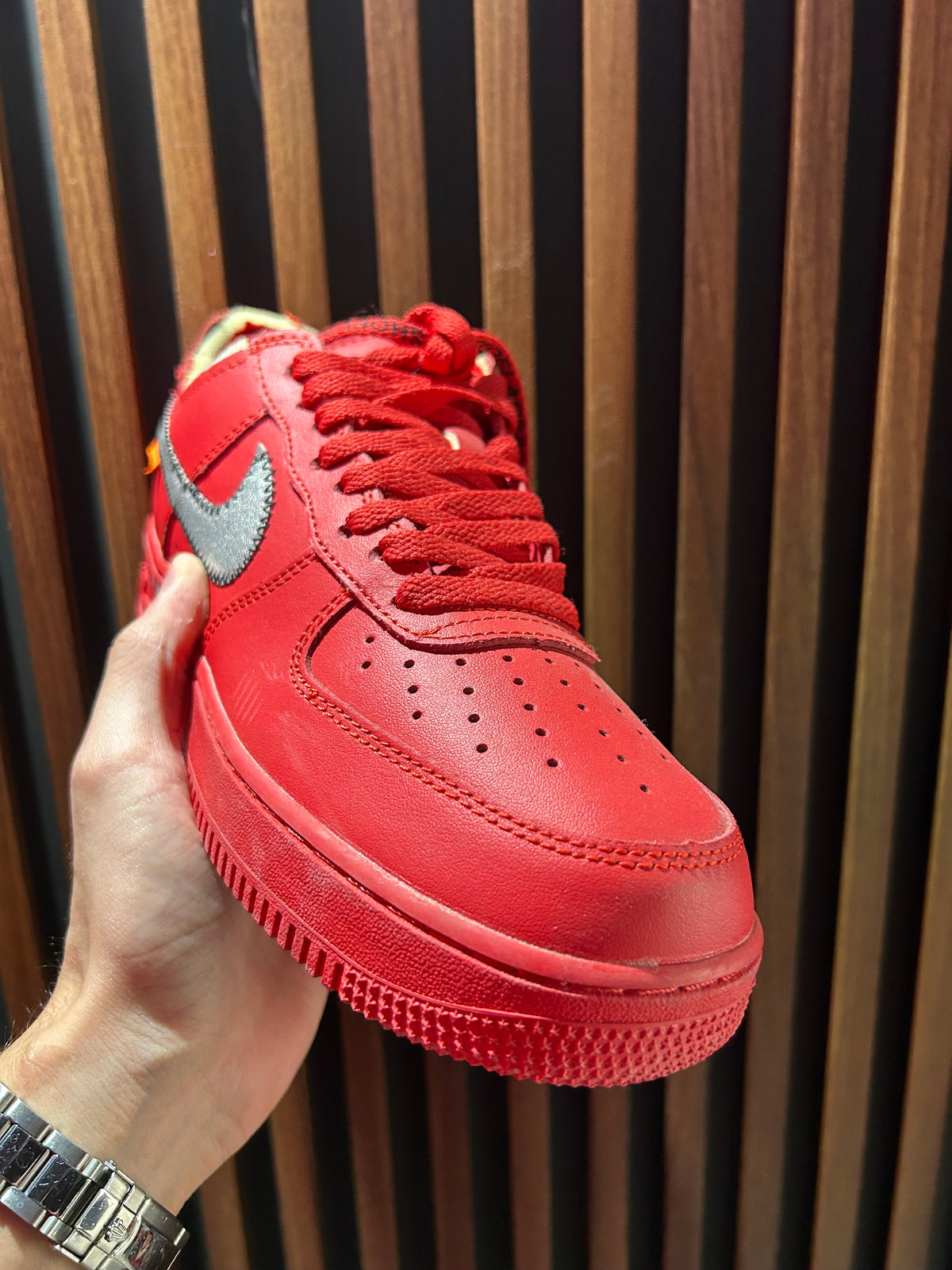 TENIS NIKE AIR FORCE ONE LOW UNIVERSITY RED X OFF WHITE