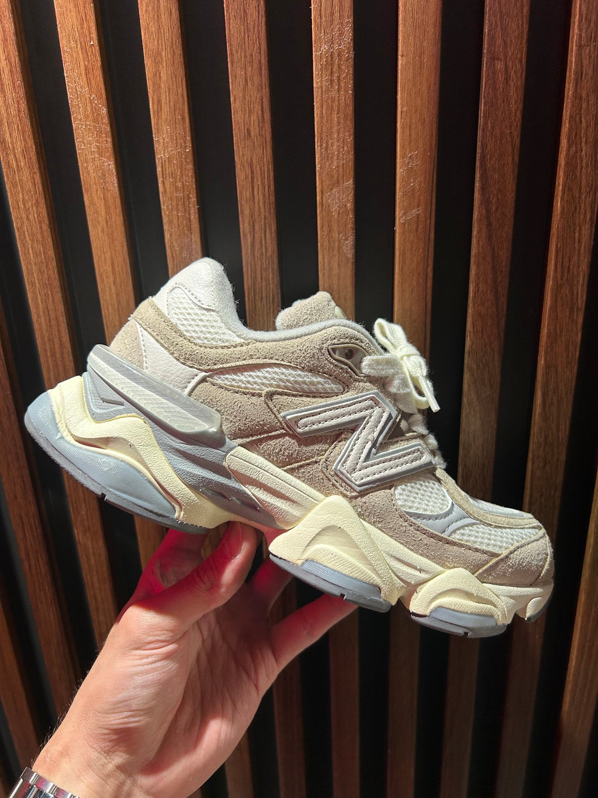 TENIS NEW BALANCE 9060