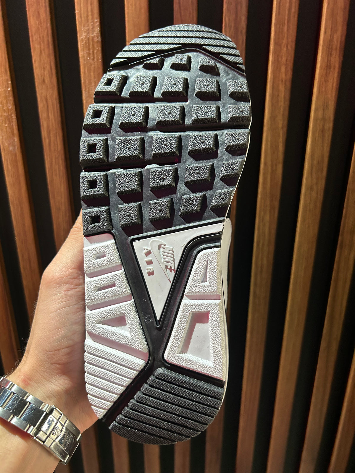 TENIS NIKE AIR MAX COMMAND