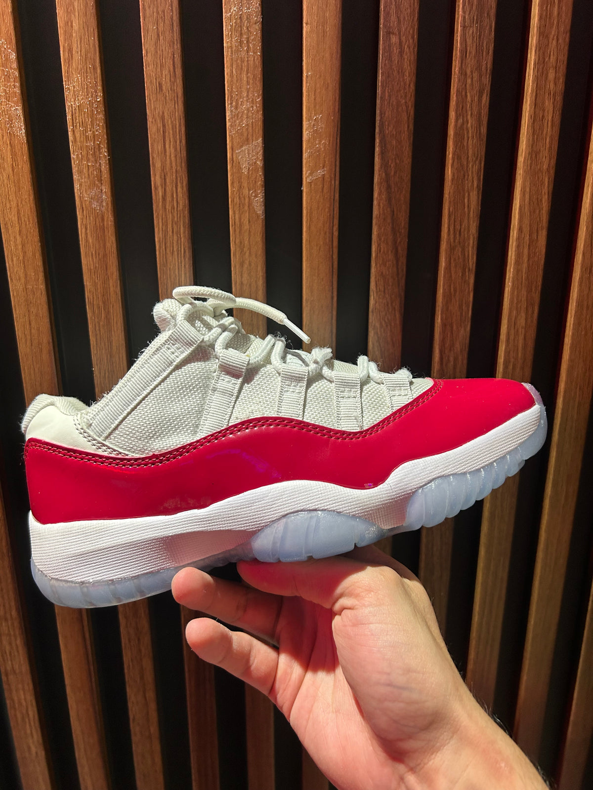 TENIS AIR JORDAN 11 RETRO LOW CHERRY