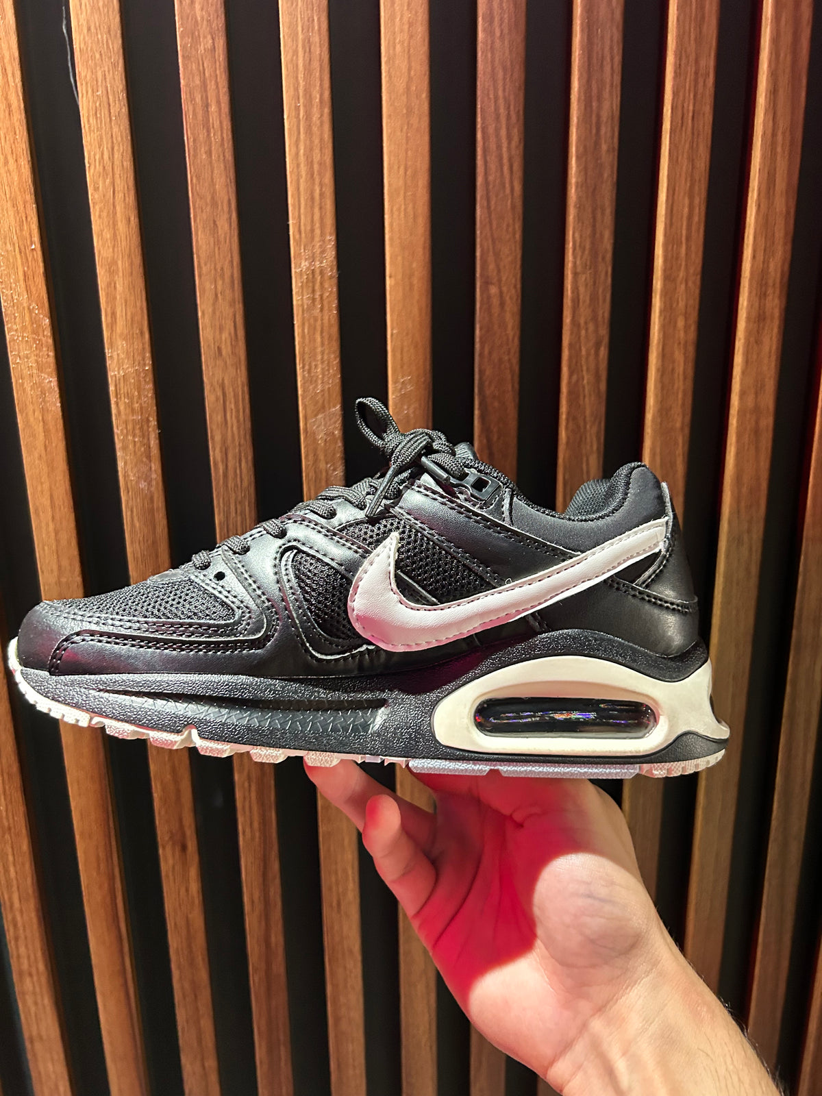 TENIS NIKE AIR MAX COMMAND