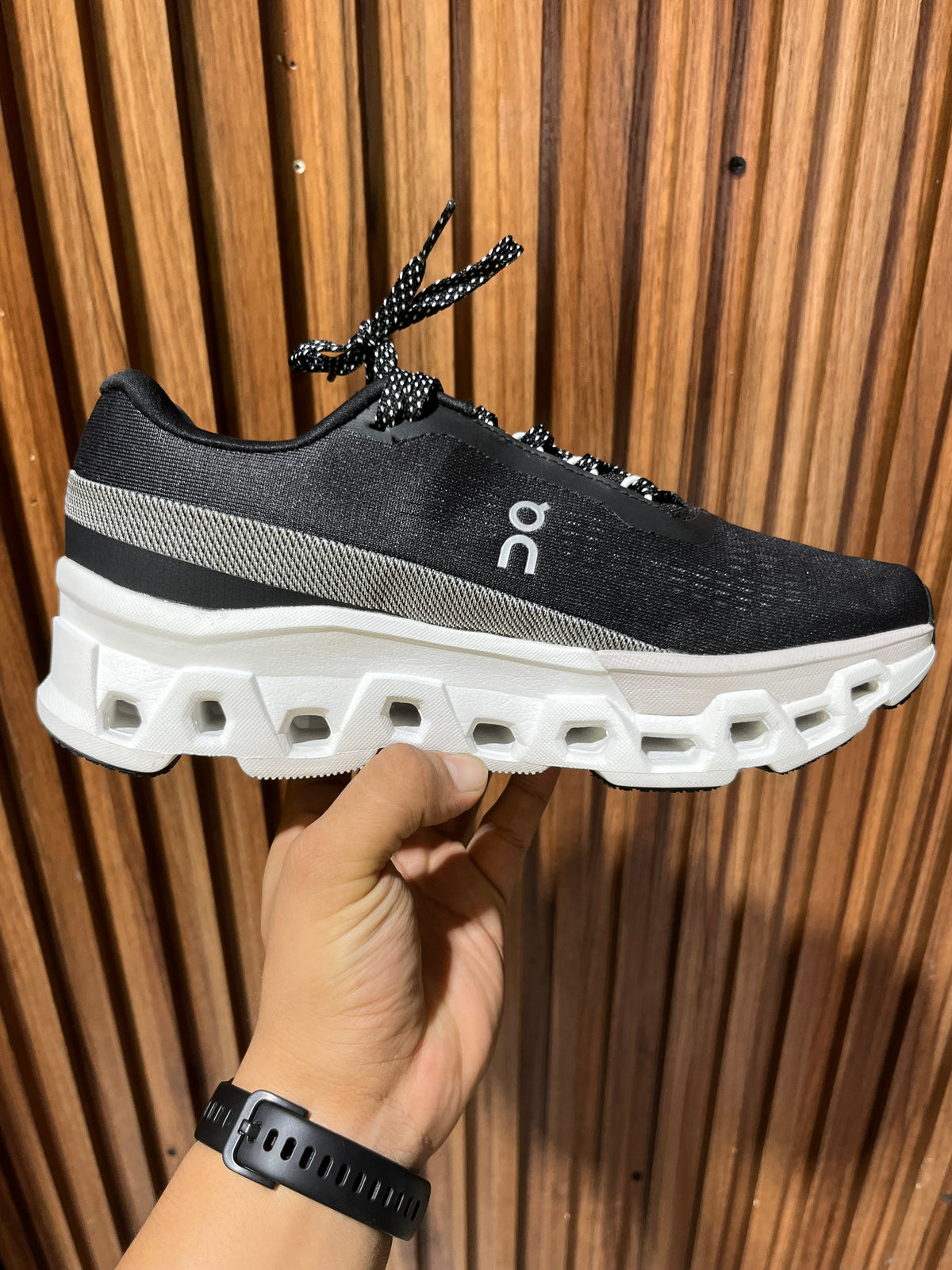 Tenis On Cloudmonster 2