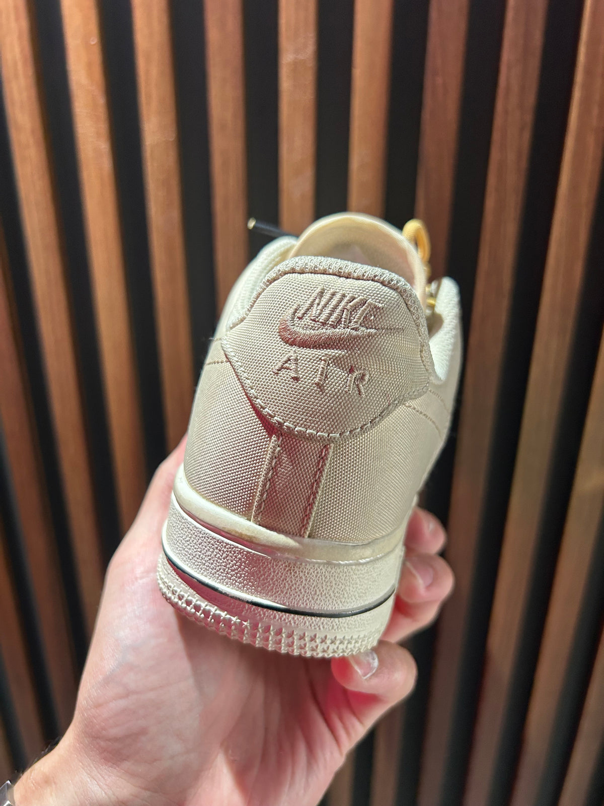 TENIS AIR FORCE 1 LOW ‘07 LV8 MOVING COMPANY