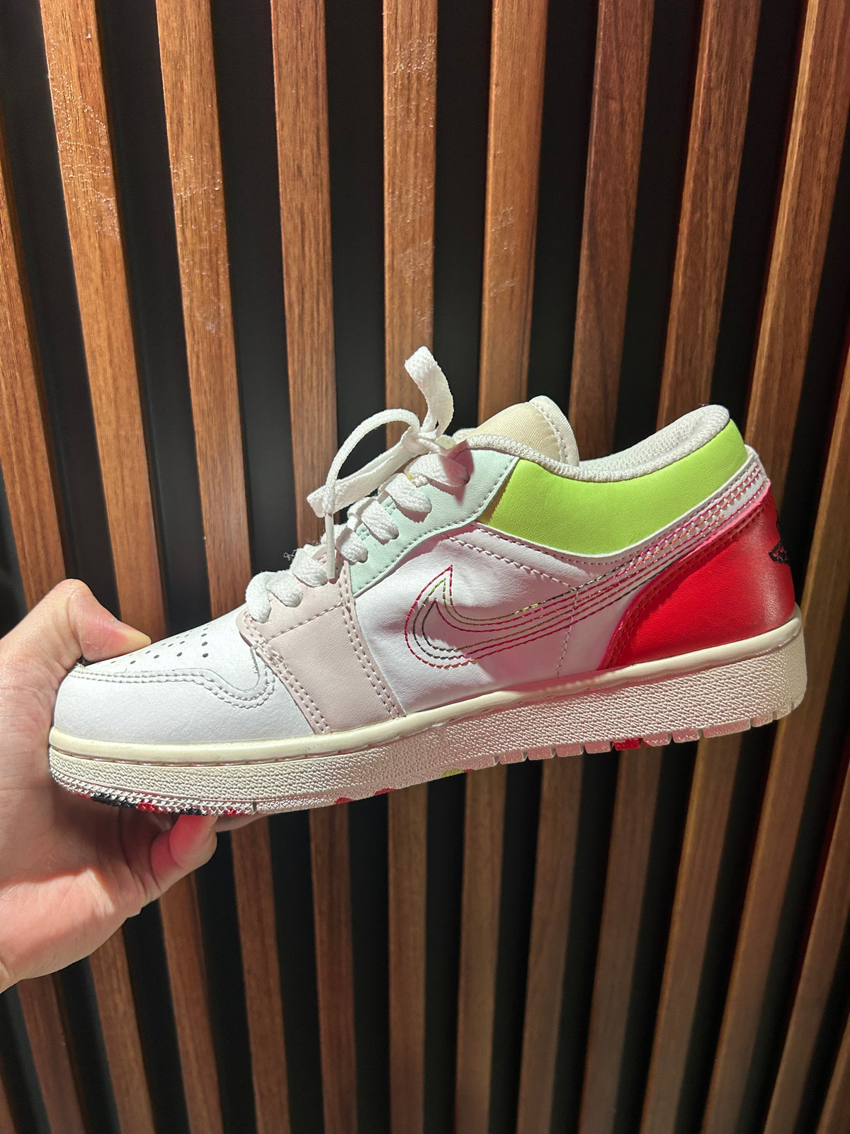 TENIS NIKE AIR JORDAN 1 LOW GLOW IN THE DARK