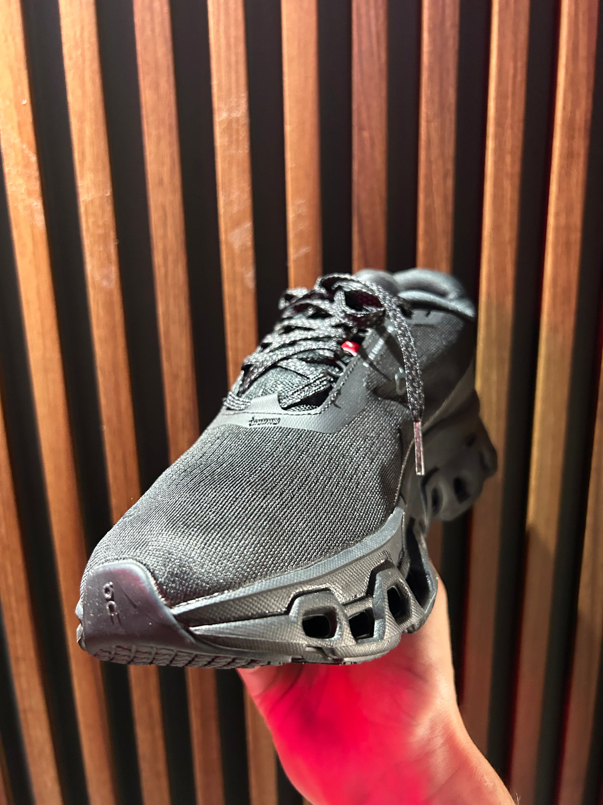 TENIS CLOUDMONSTER LUMOS
