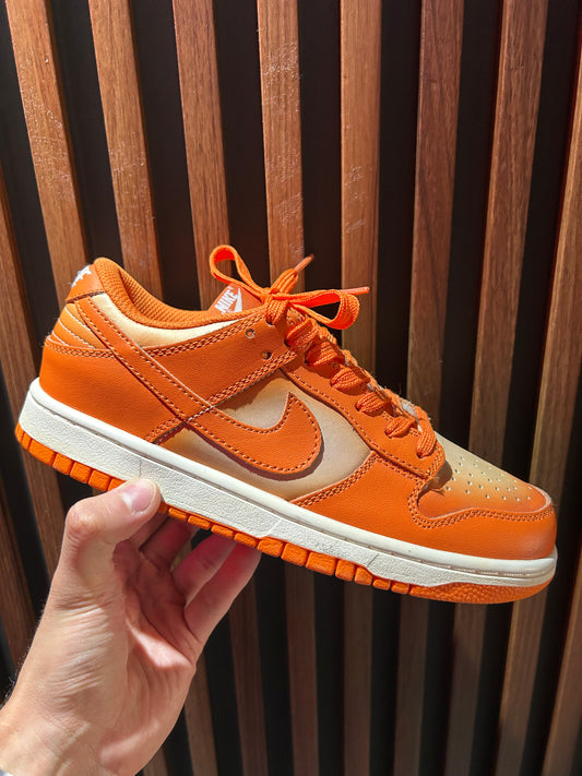 TENIS NIKE DUNK LOW MAGMA ORANGE