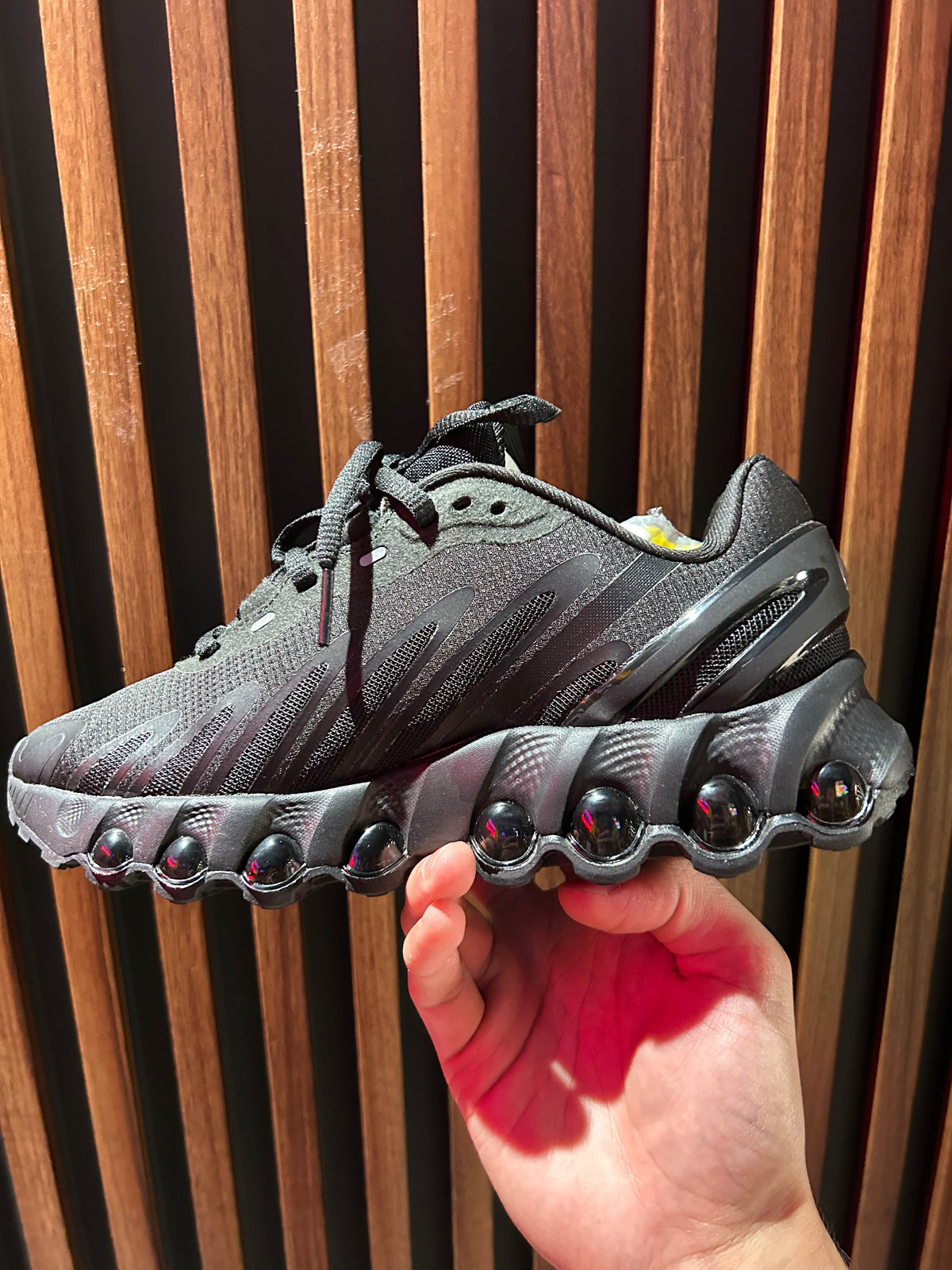 TENIS NIKE AIR MAX DN 8