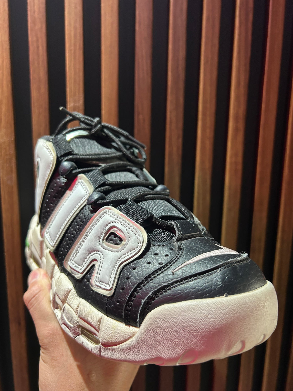 TENIS NIKE AIR MORE UPTEMPO