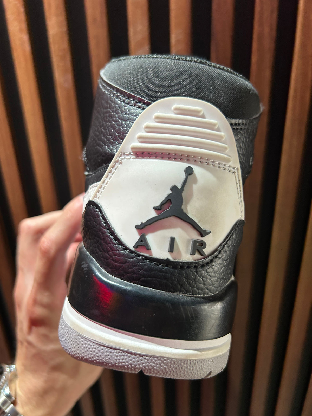 TENIS AIR JORDAN LEGACY 312