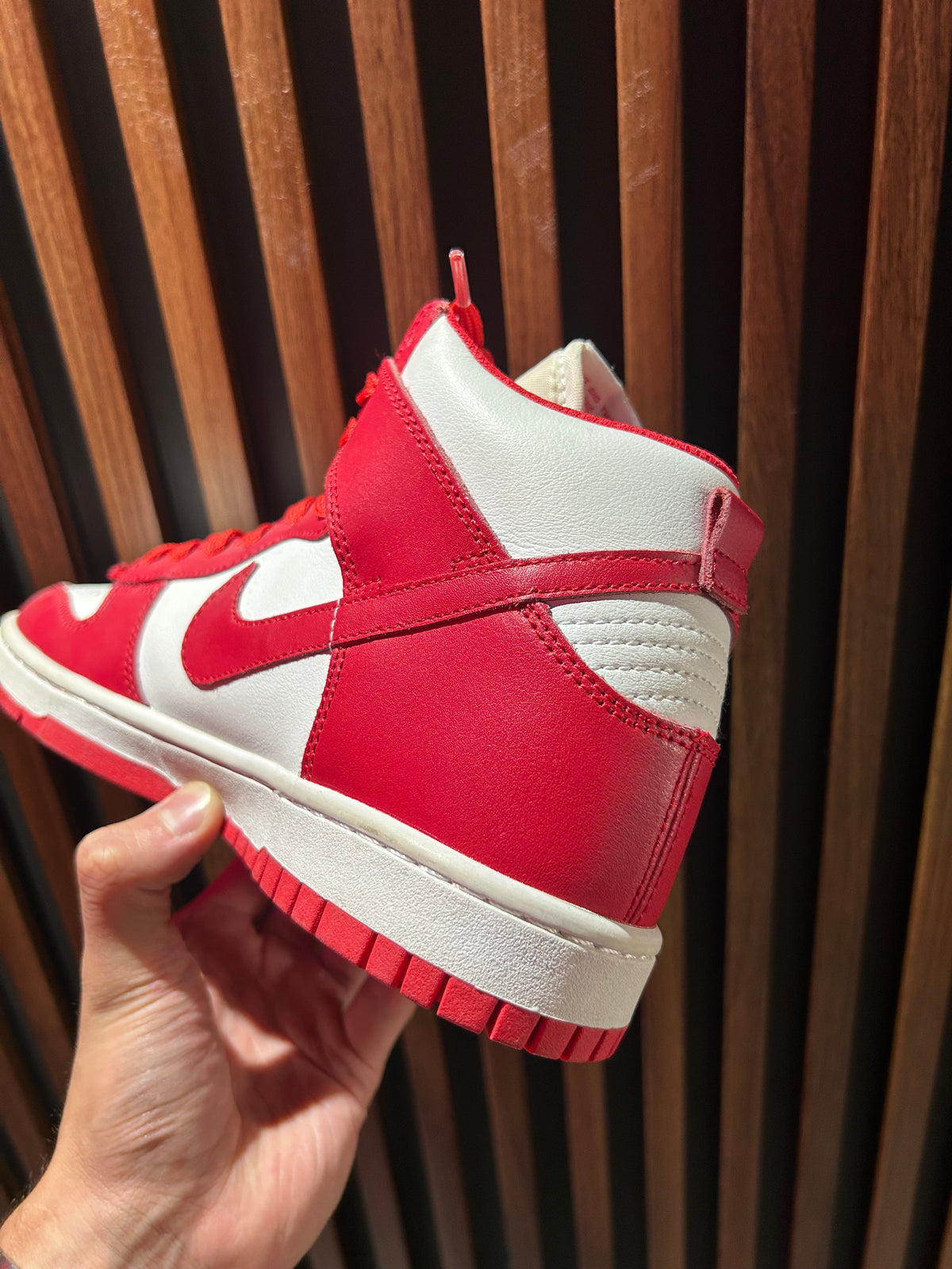 TENIS NIKE DUNK HIGH CHAMPIONSHIP RED