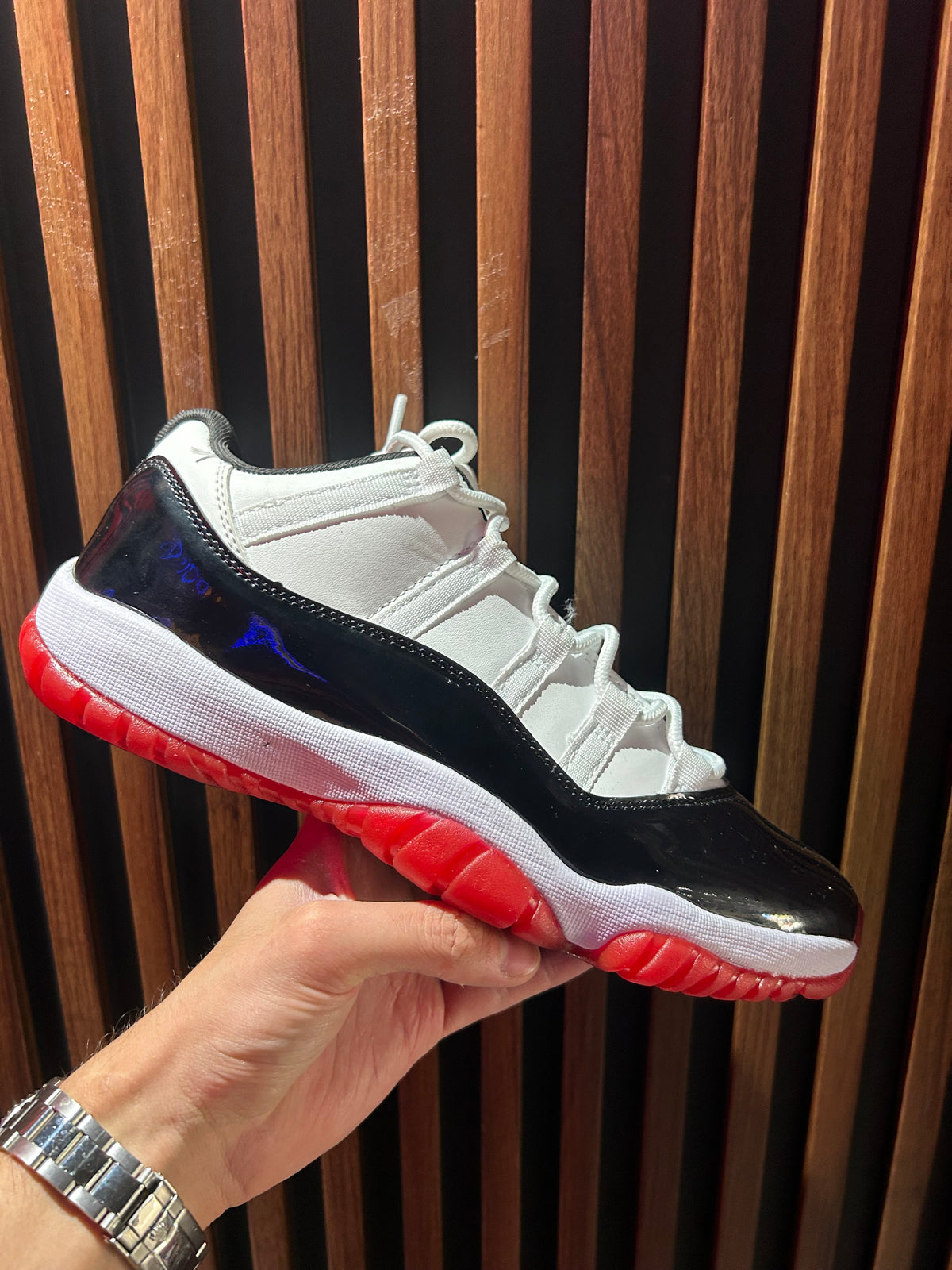 TENIS AIR JORDAN 11 RETRO LOW CONCORD BRED