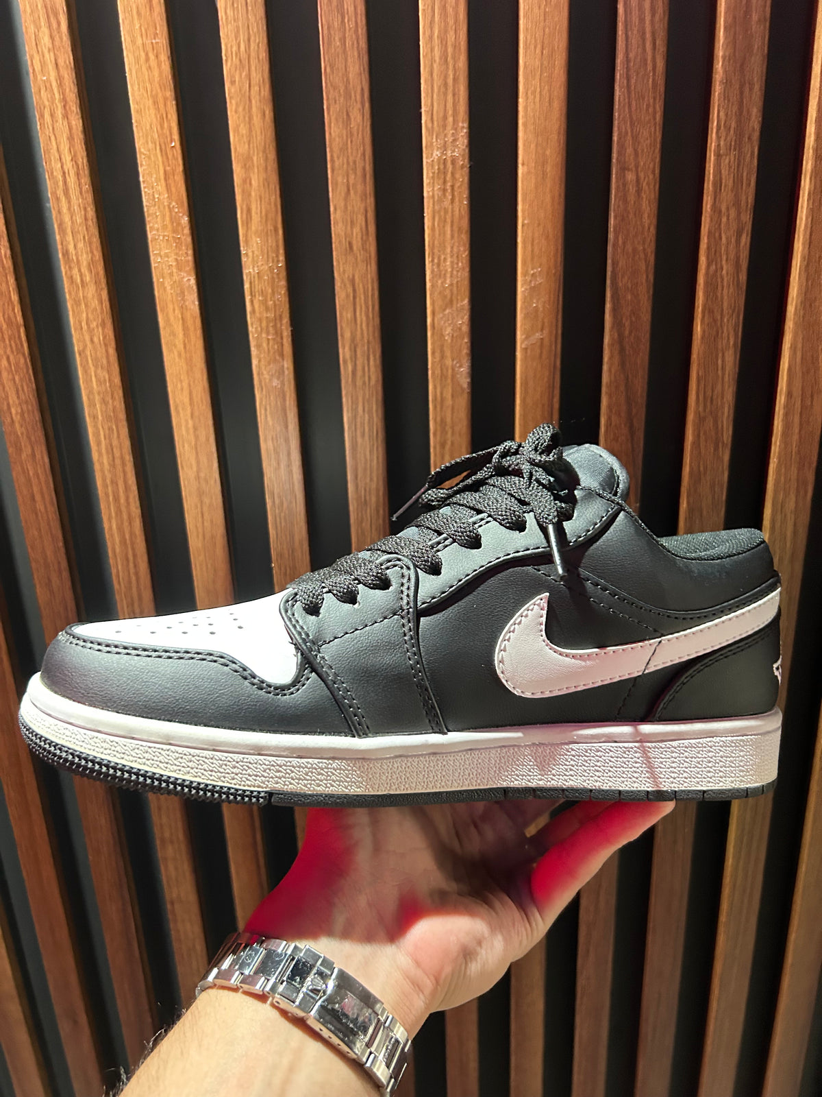 TENIS NIKE AIR JORDAN 1 LOW IRON GREY SUMMIT WHITE