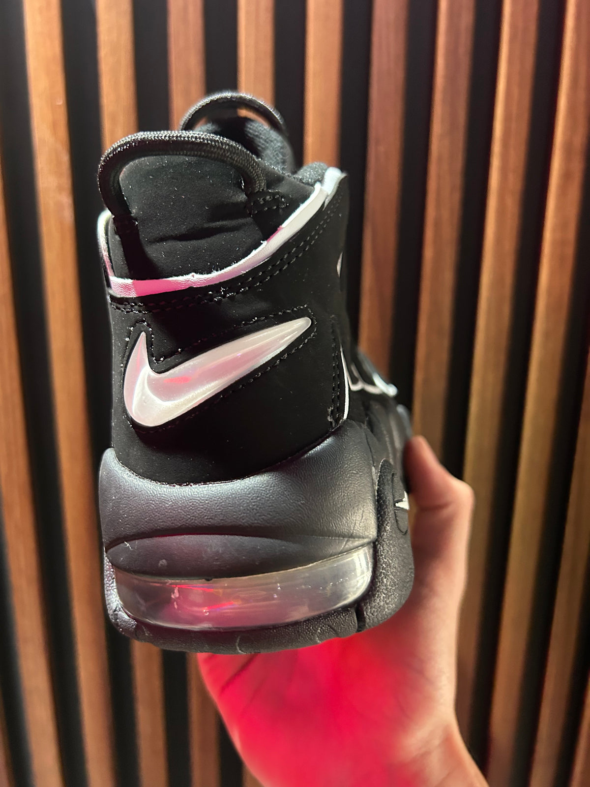 TENIS NIKE AIR MORE UPTEMPO