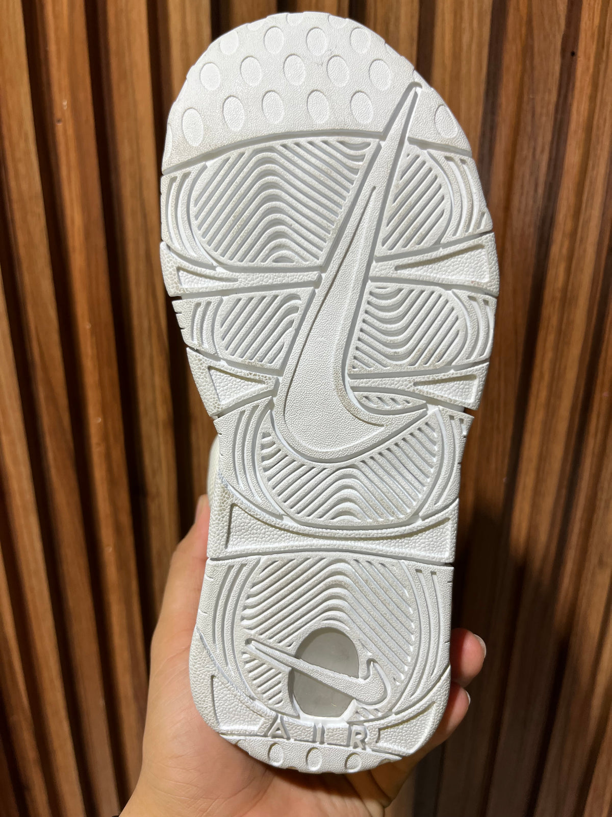 Tenis Nike air more uptempo Low triple white