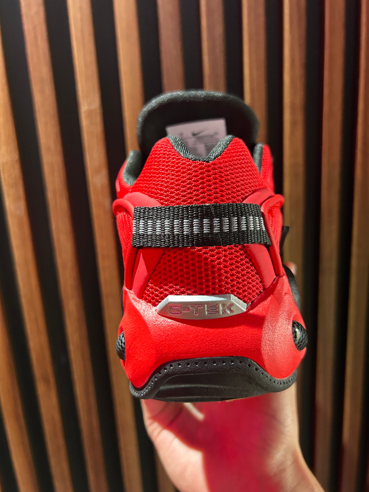 TENIS NIKE NOCTA GLIDE BRIGHT CRIMSON