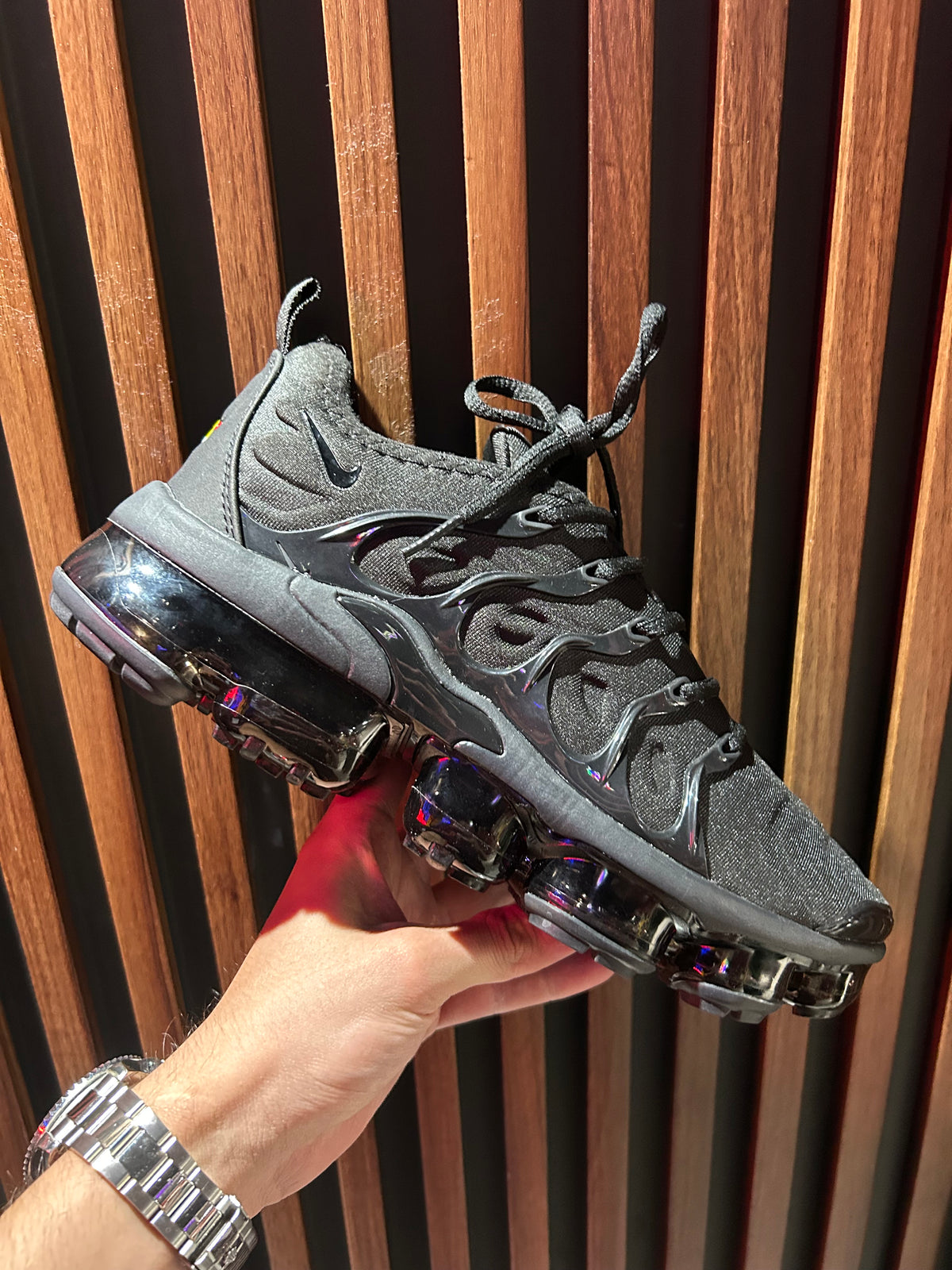 TENIS NIKE AIR VAPORMAX PLUS TRIPLE BLACK