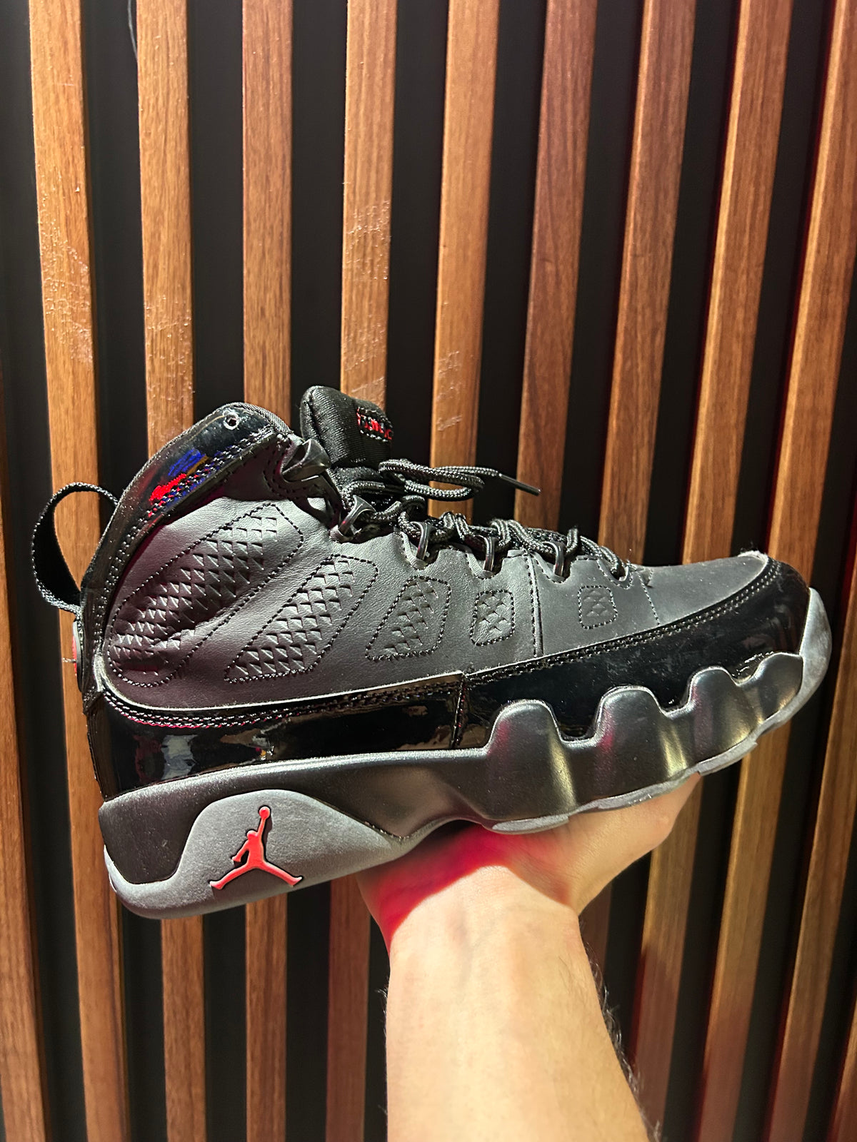 TENIS AIR JORDAN 9 RETRO BRED