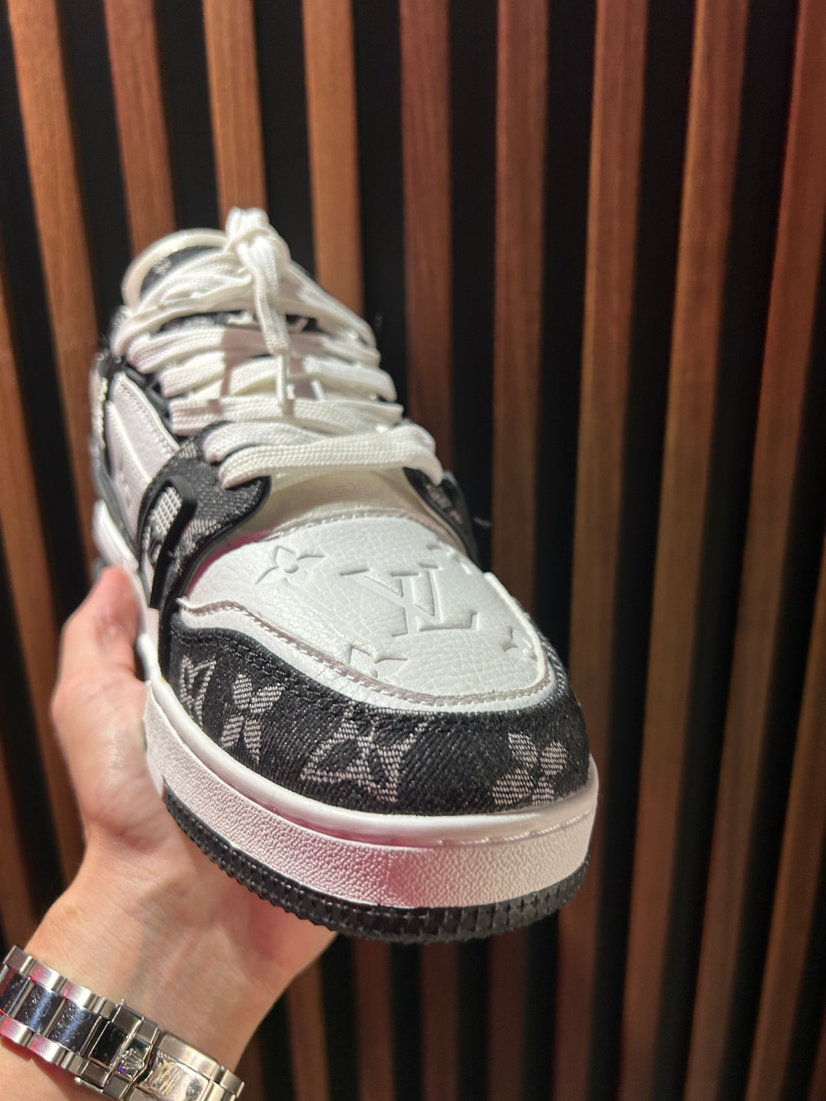 TENIS LOUIS VUITTON LV TRAINER