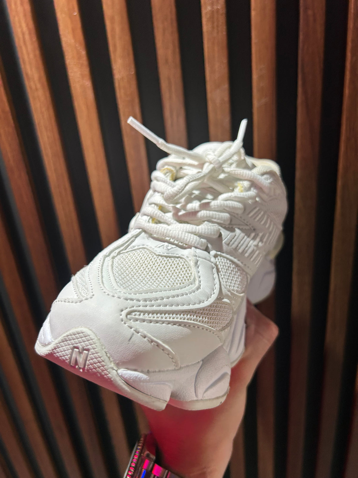TENIS NEW BALANCE 9060